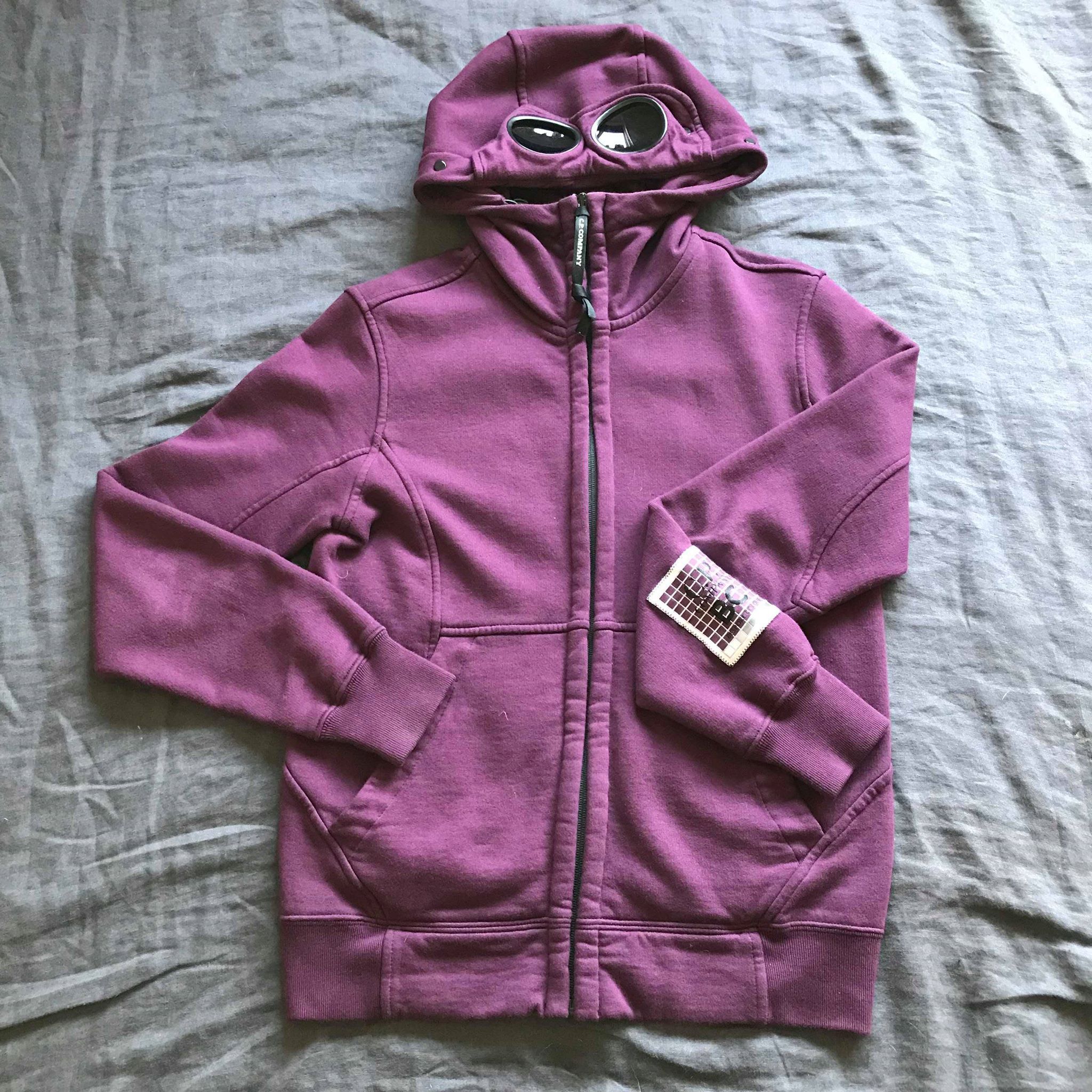 Cp company goggle zip hoodie best sale