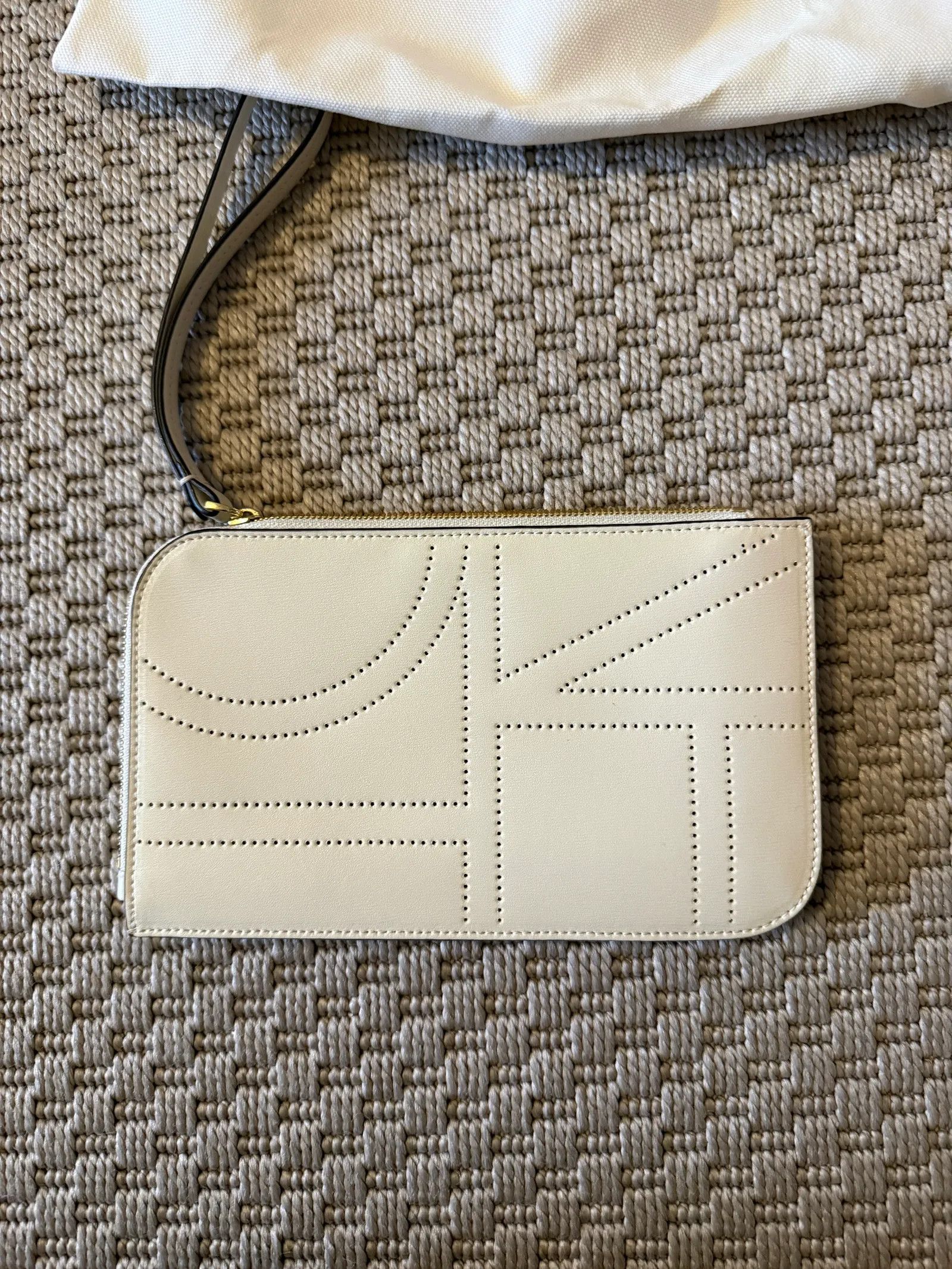 Toteme Toteme Monogram leather wristlet pouch Clutch. bag Size ONE SIZE - 4 Thumbnail