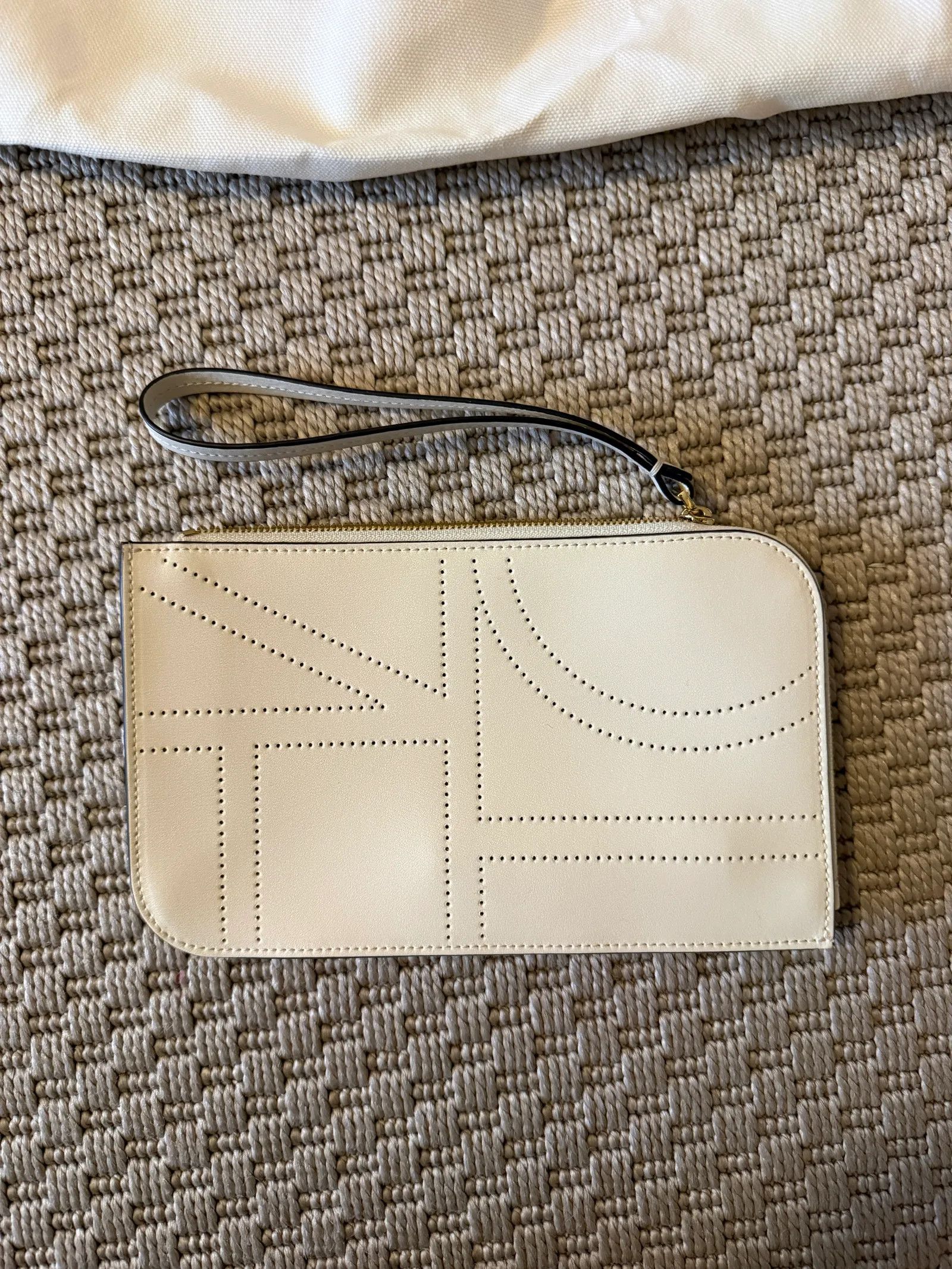 Toteme Toteme Monogram leather wristlet pouch Clutch. bag Size ONE SIZE - 2 Thumbnail
