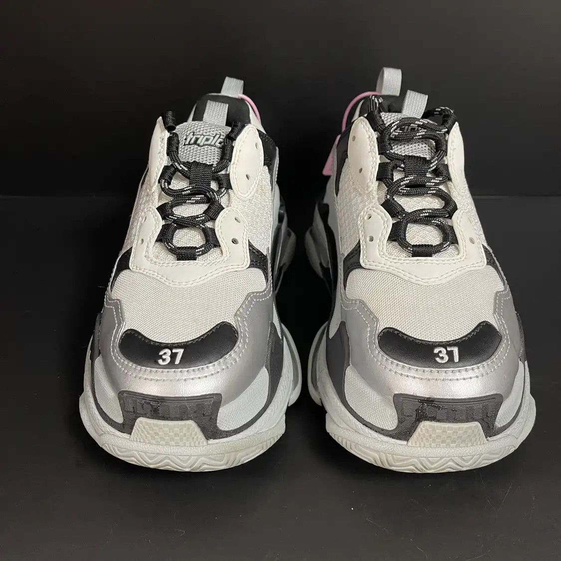 Balenciaga BALENCIAGA silver leather Women's casual sneakers 37 Size US 7 / IT 37 - 2 Thumbnail