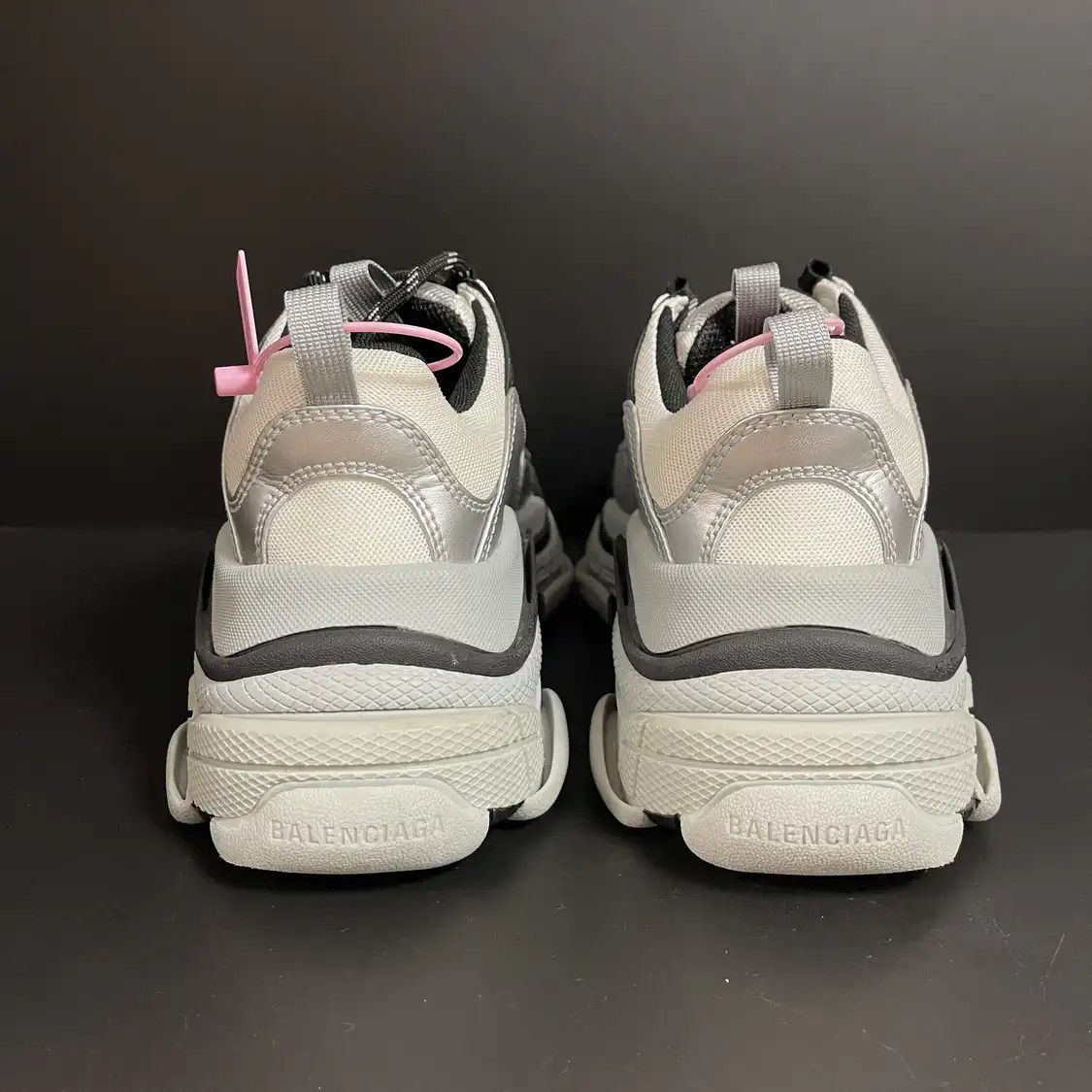 Balenciaga BALENCIAGA silver leather Women's casual sneakers 37 Size US 7 / IT 37 - 3 Thumbnail