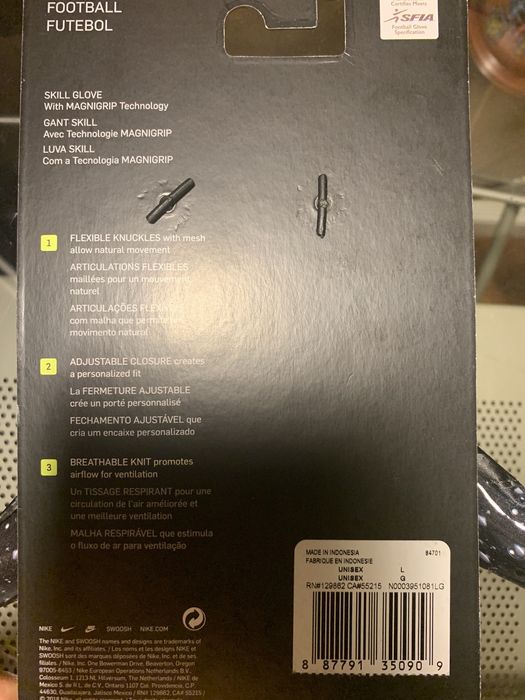 supreme football gloves