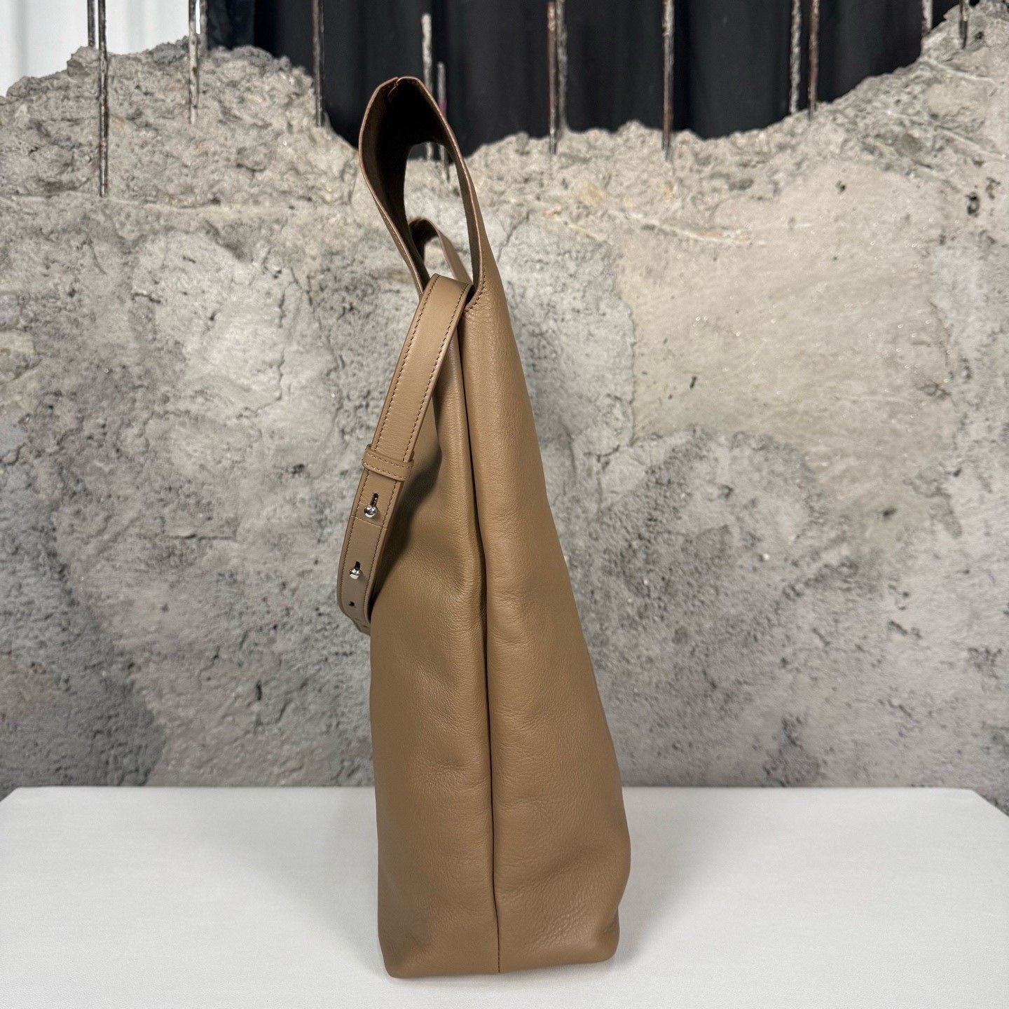 Tod's Tan Metal Logo Shoulder Bag in Brown, Men's — image 4 of 6