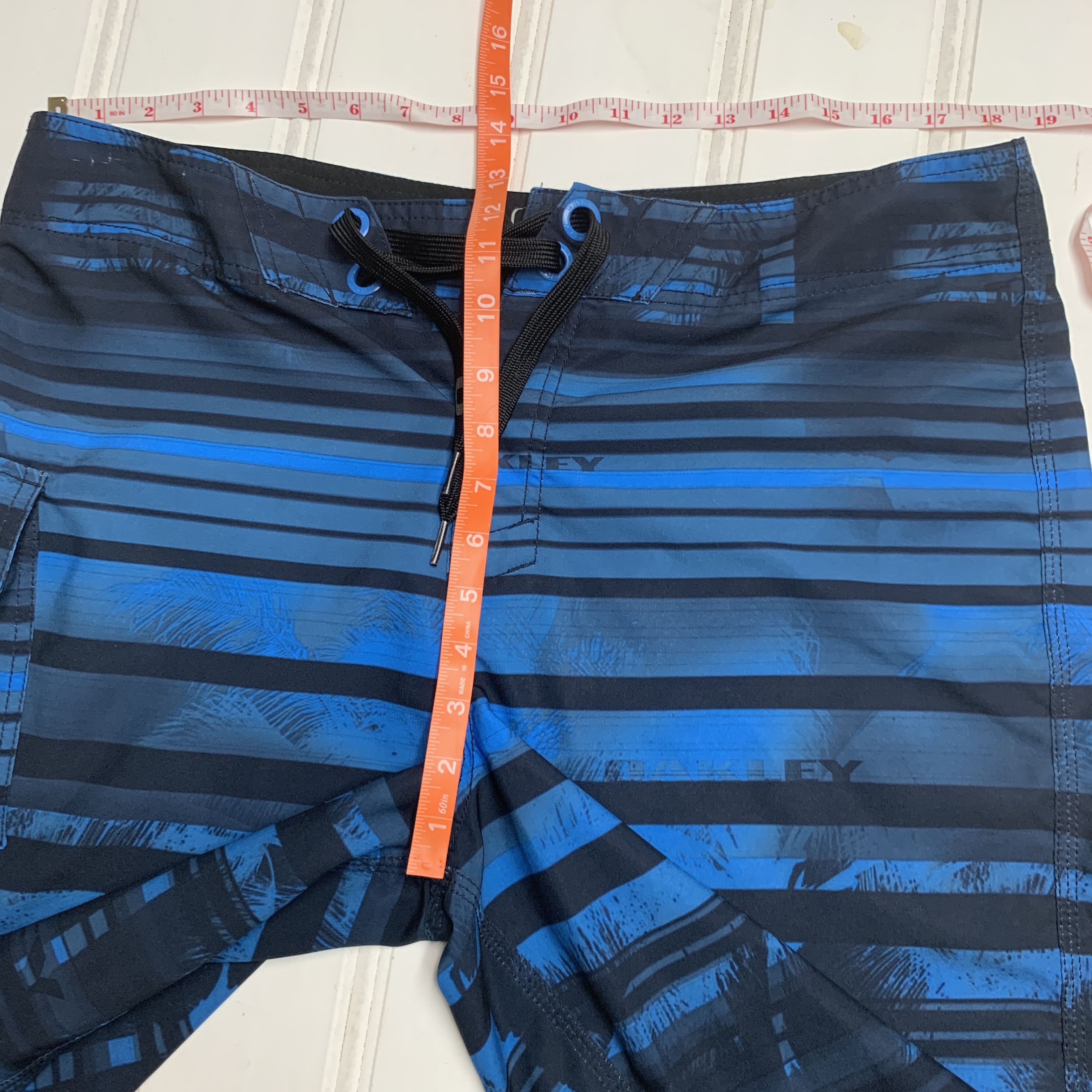 Oakley Oakley Striped Surf Board Shorts Swim Trunks 36 Size US 36 / EU 52 - 11 Preview