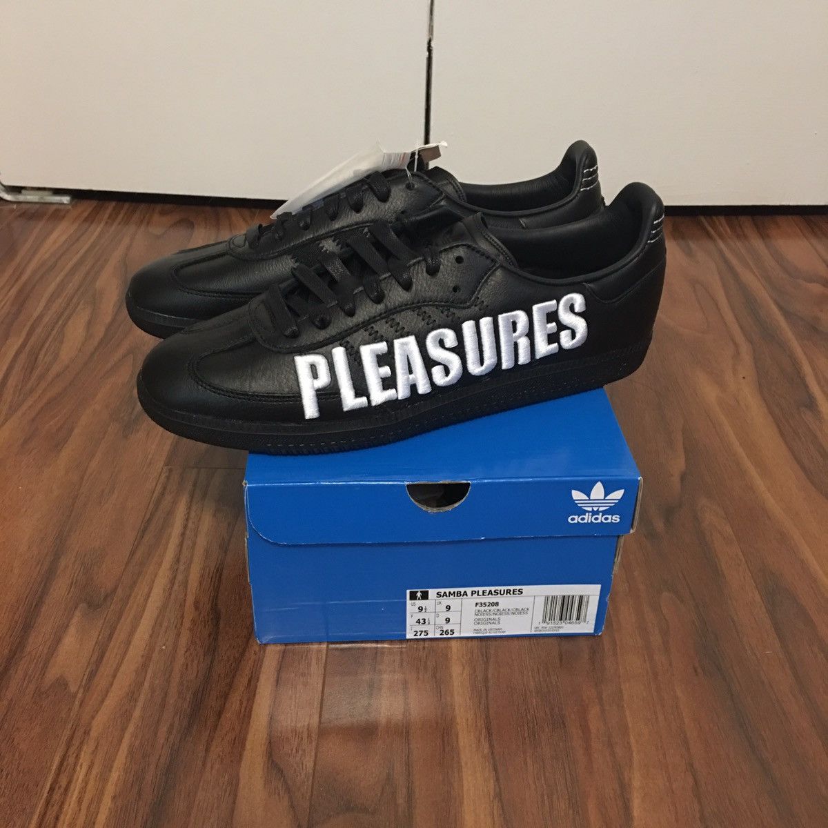 adidas pleasures samba