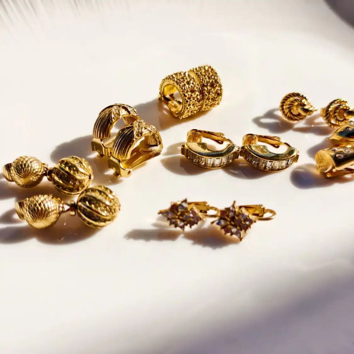 Dior DIOR gold alloy clip-on earring Size ONE SIZE - 9 Thumbnail