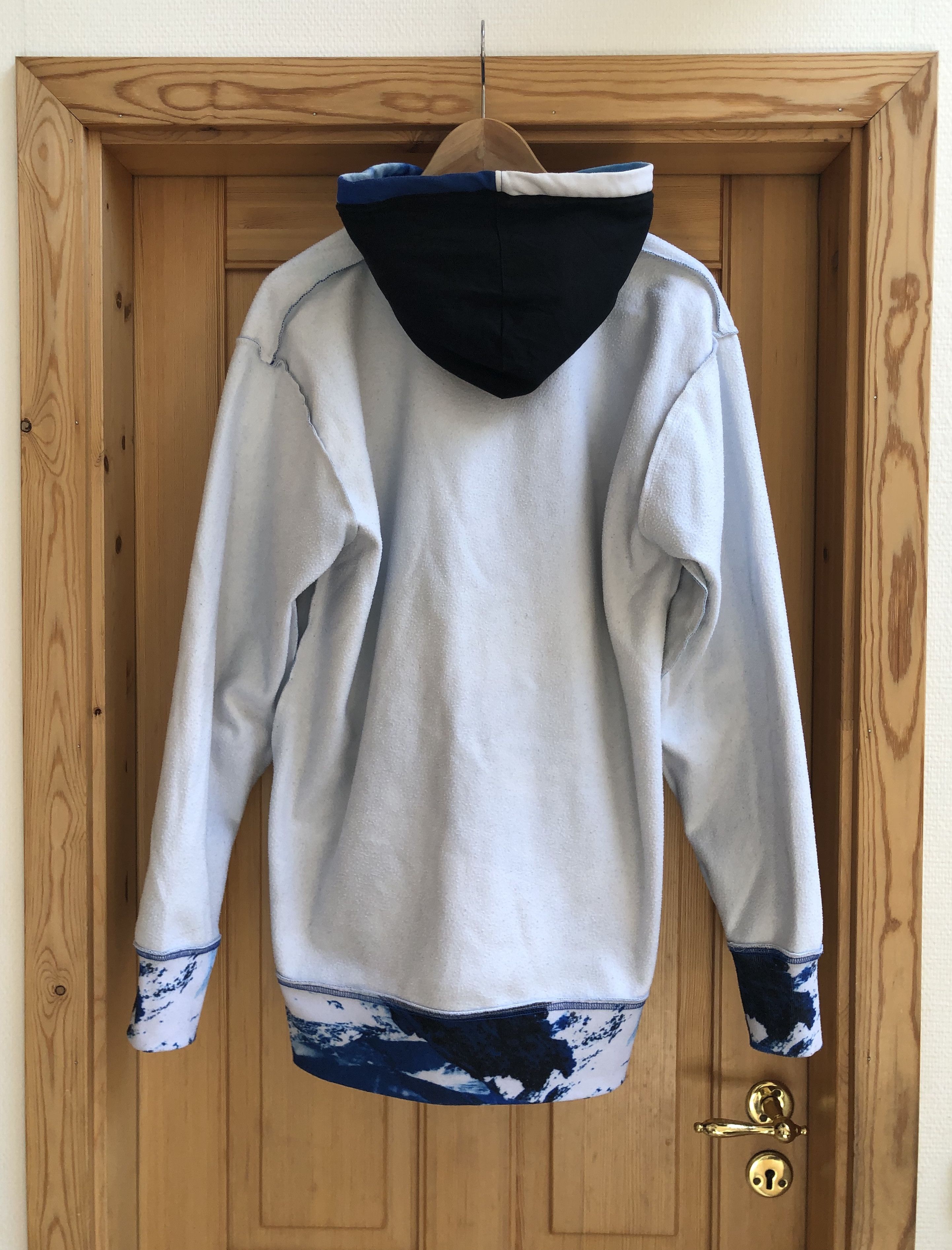 Pray For Paris Pray For Paris Glacier Sweater Extremely Rare (Nr. 1/100) Size US M / EU 48-50 / 2 - 4 Thumbnail