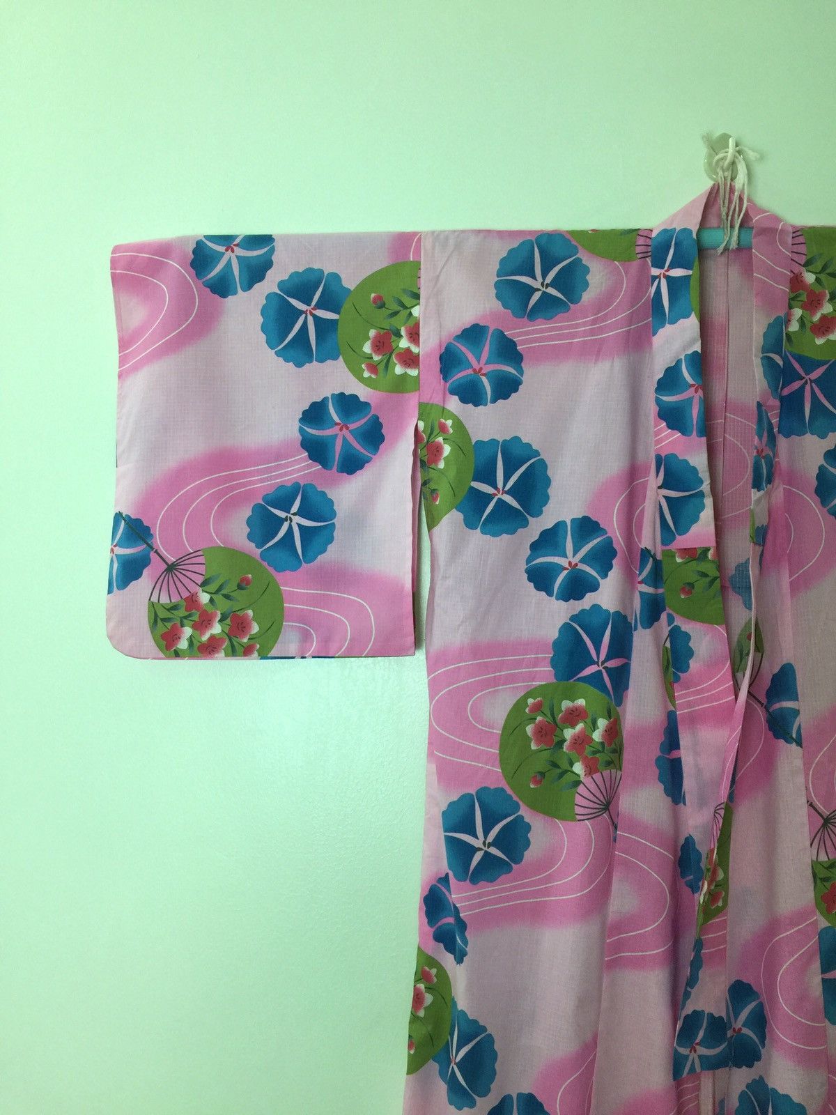 AuthenKimono in Traditional Japanese fans/Flowers Pattern Light Jackets