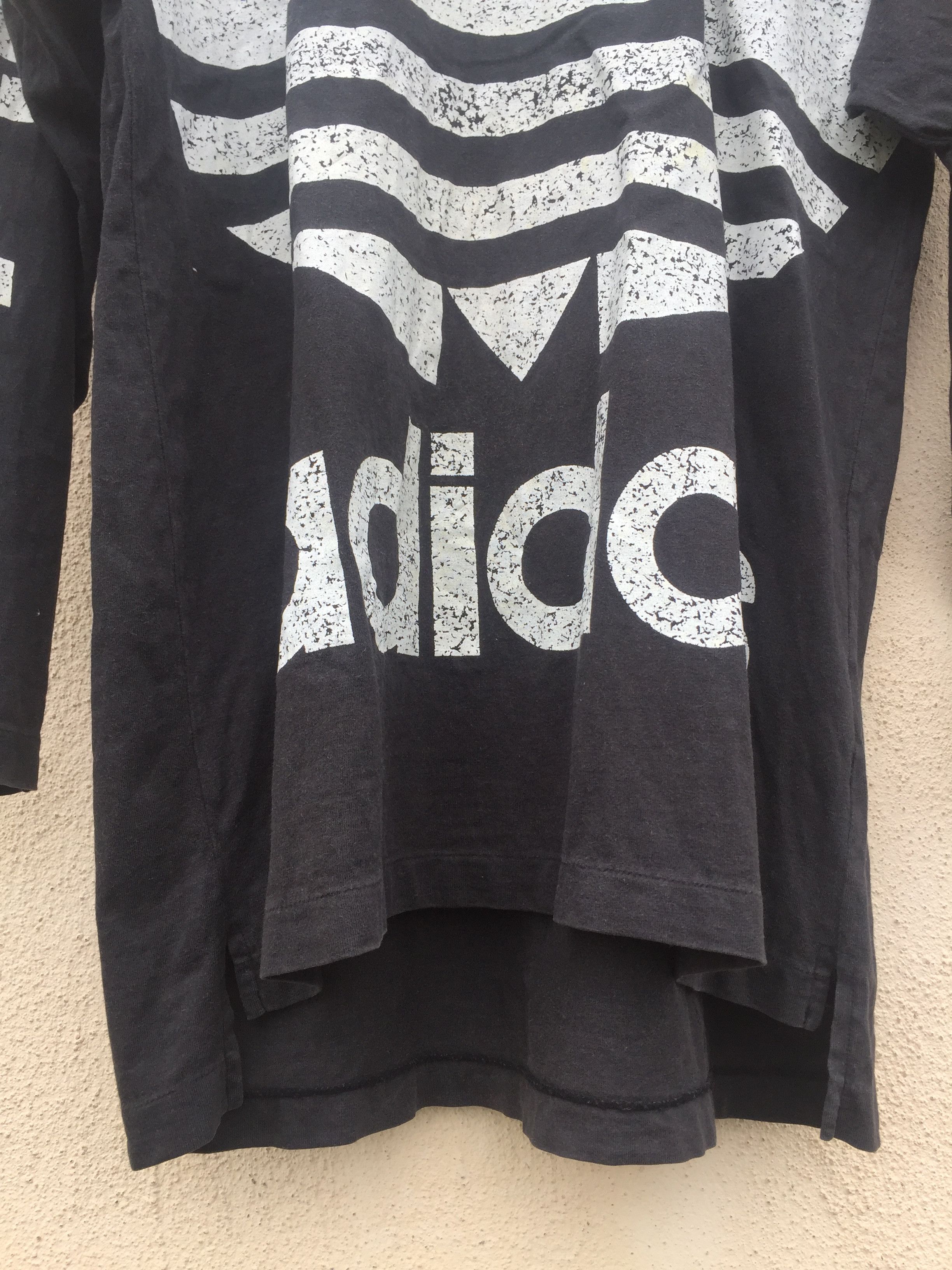 Adidas Vintage ADIDAS Big Logo Long Sleeve Shirt Size US L / EU 52-54 / 3 - 8 Thumbnail