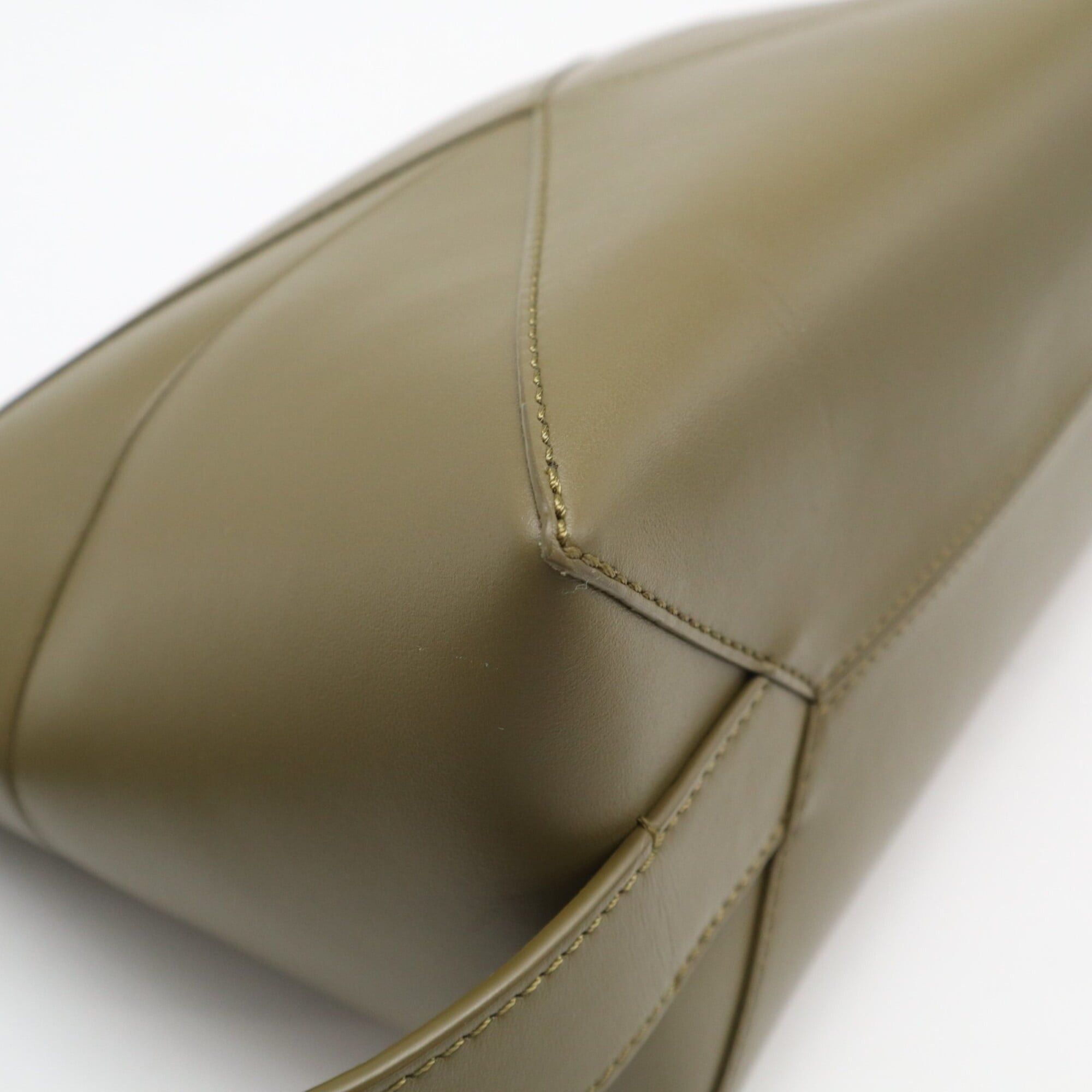 Loewe LOEWE Shiny Calfskin Puzzle Fold Wash Bag C510WBPX01 Clutch Khaki Women's Size ONE SIZE - 10 Thumbnail
