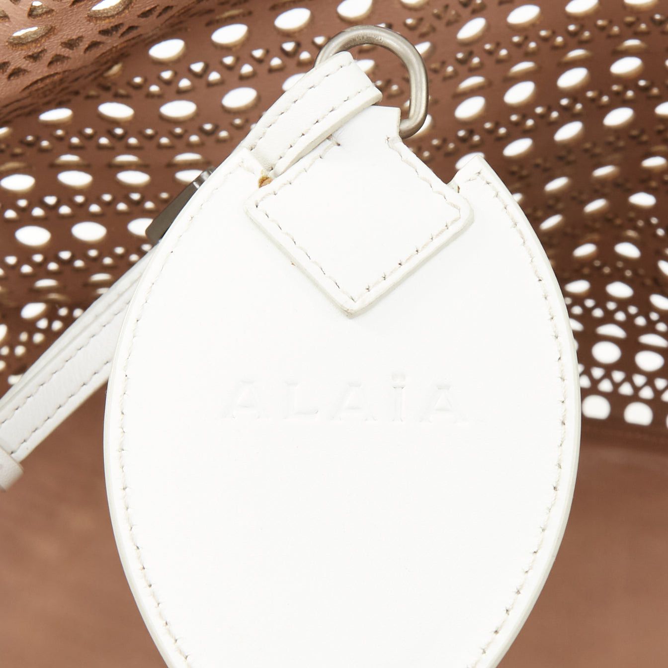Alaia ALAIA Le Mina Vienne Wave laser cut white calfskin leather travel tote bag Size ONE SIZE - 9 Thumbnail