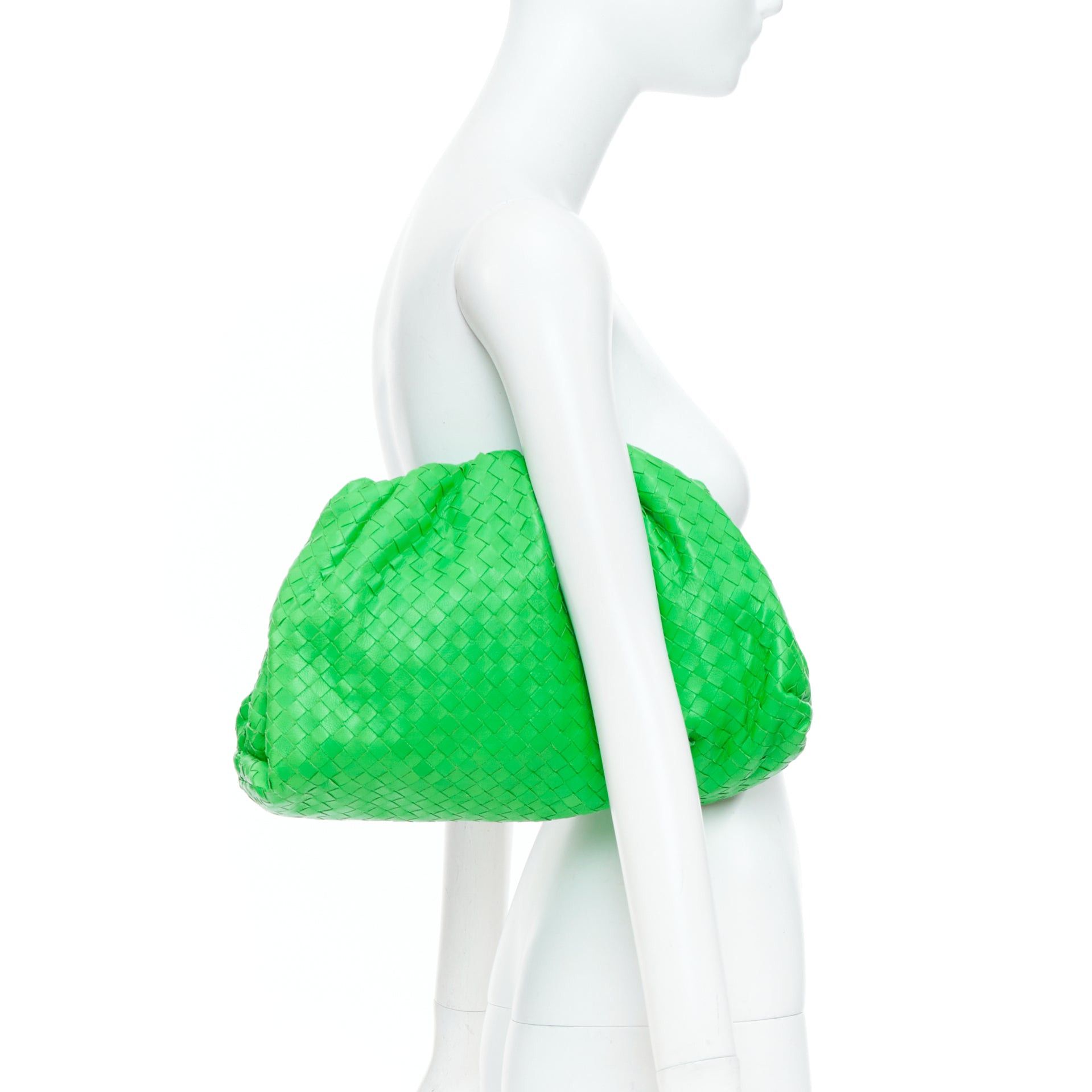 Bottega Veneta BOTTEGA VENETA Parakeet The Pouch green Intrecciato nappa leather clutch bag Size ONE SIZE - 2 Thumbnail