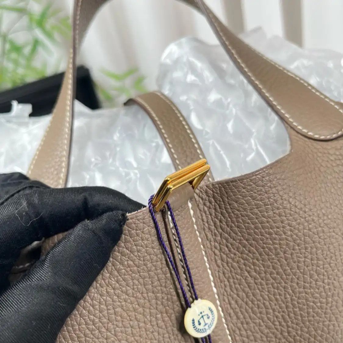 Hermes Hermes Picotin Lock 22 Dove Grey Clemence cowhide leather picotin handbag silver Size ONE SIZE - 10 Thumbnail
