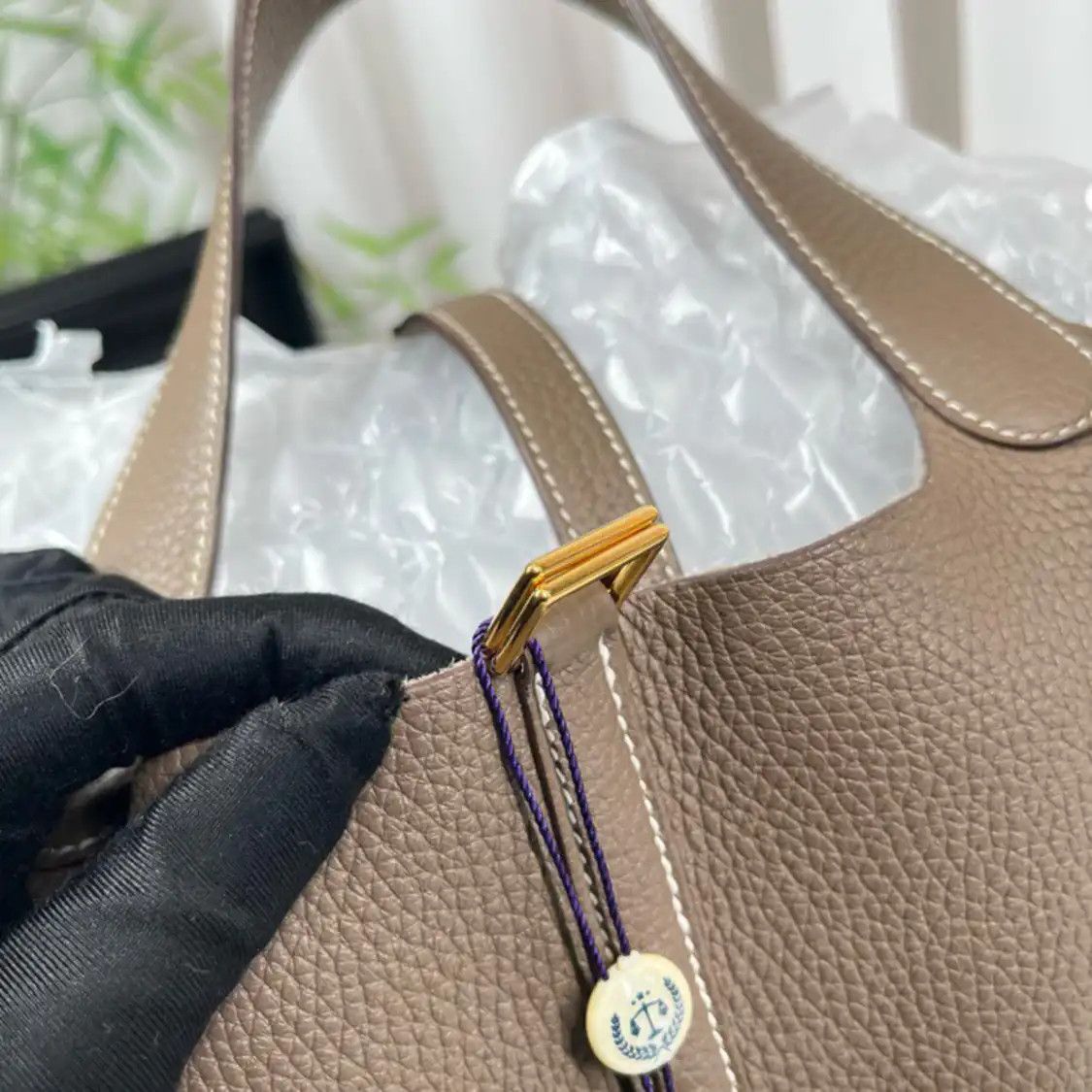 Hermes Hermes Picotin Lock 22 Dove Grey Clemence cowhide leather picotin handbag silver Size ONE SIZE - 9 Thumbnail