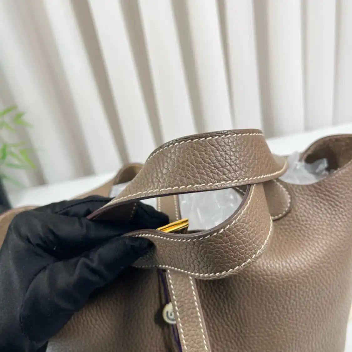 Hermes Hermes Picotin Lock 22 Dove Grey Clemence cowhide leather picotin handbag silver Size ONE SIZE - 8 Thumbnail