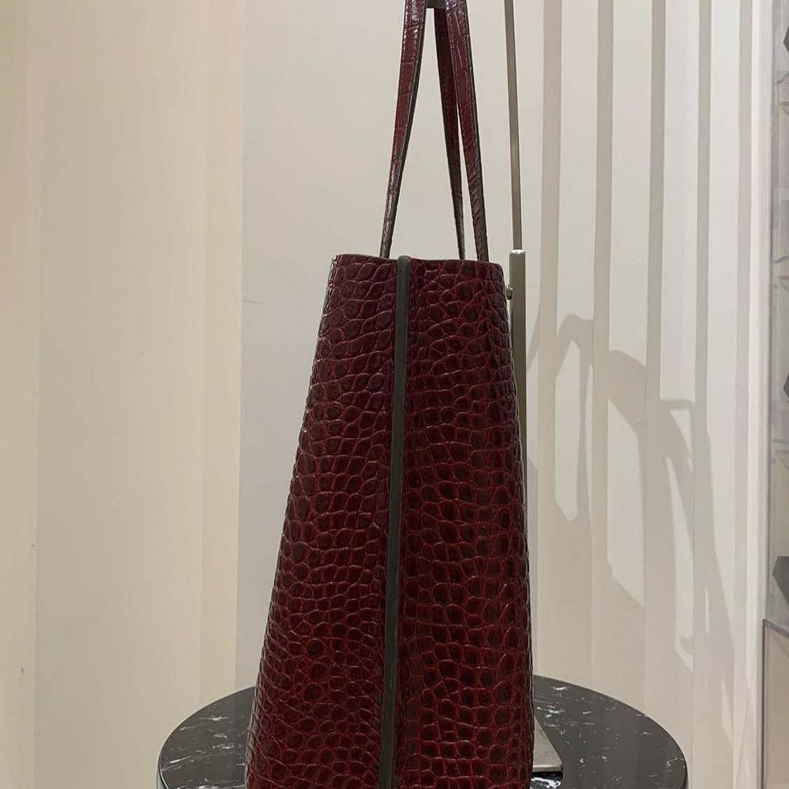 Tory Burch Tory Burch Perry Crocodile Embossed Tote Bag One Size Size ONE SIZE - 5 Thumbnail