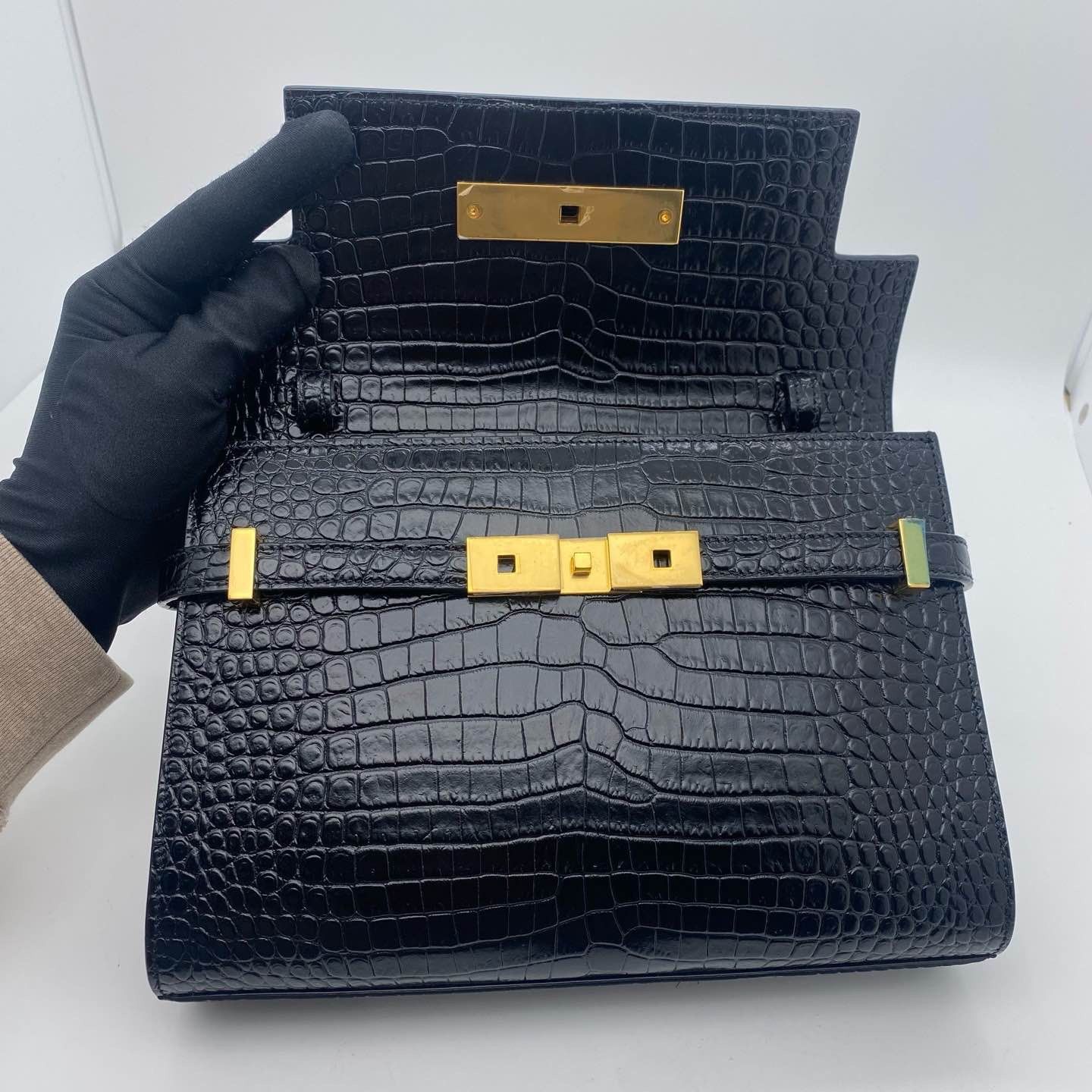 Saint Laurent Paris Saint Laurent Manhattan Crocodile Embossed Leather Bag Size ONE SIZE - 8 Thumbnail