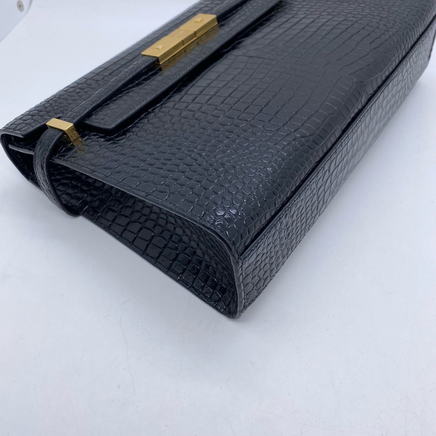 Saint Laurent Paris Saint Laurent Manhattan Crocodile Embossed Shoulder Bag Size ONE SIZE - 9 Thumbnail