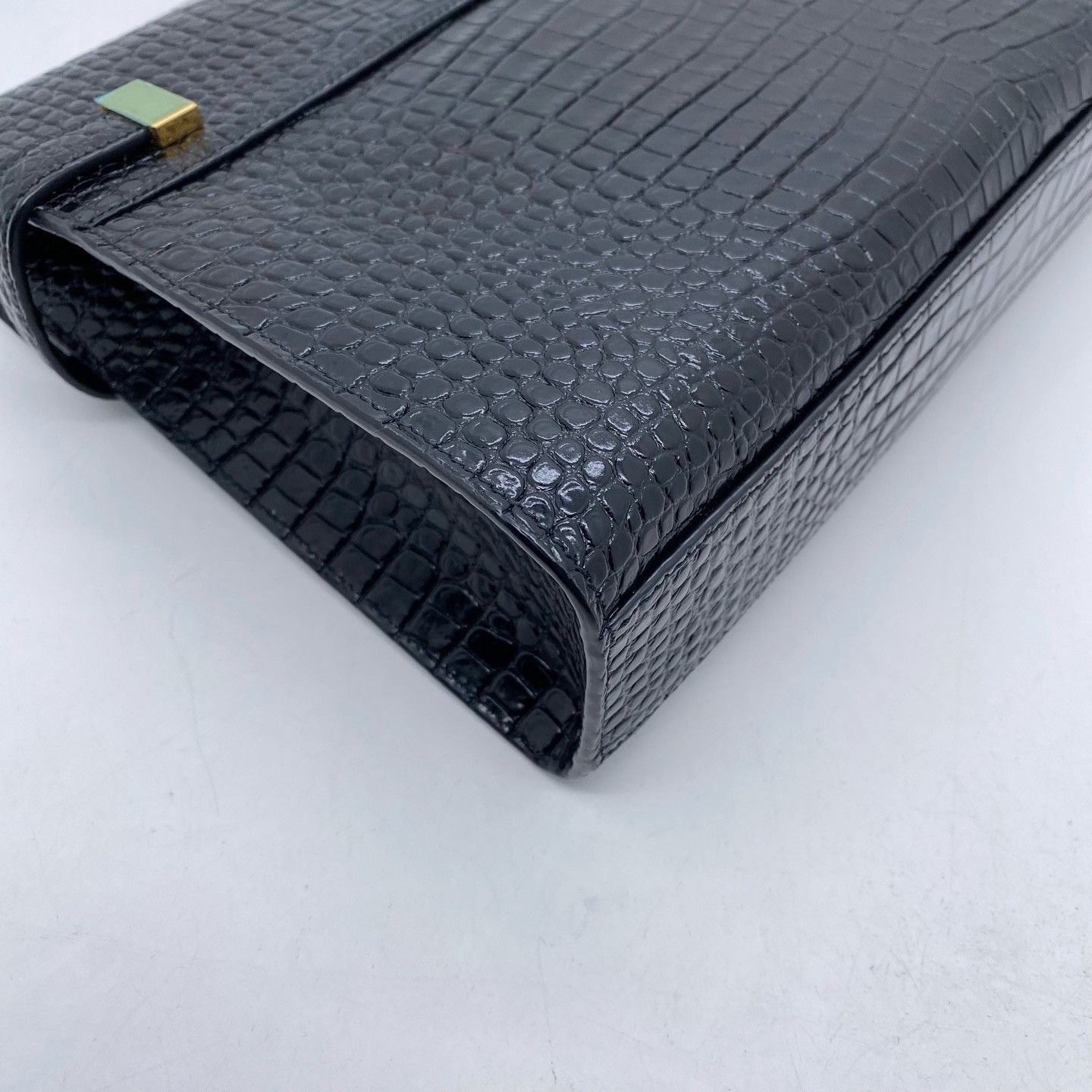 Saint Laurent Paris Saint Laurent Manhattan Crocodile Embossed Shoulder Bag Size ONE SIZE - 11 Thumbnail