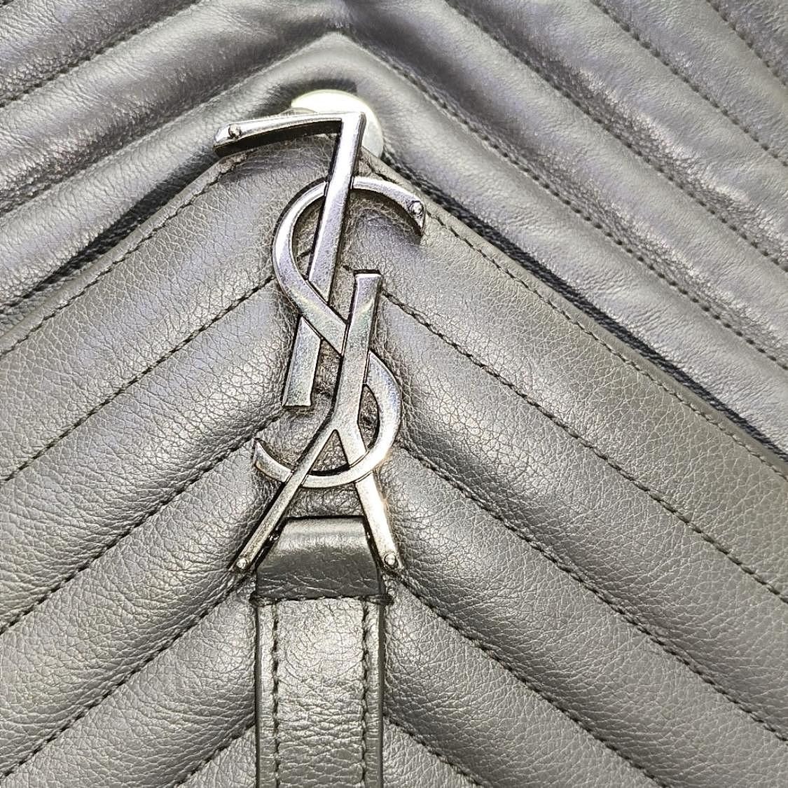 Saint Laurent Paris Saint Laurent College Chevron Leather Bag Size ONE SIZE Size ONE SIZE - 8 Thumbnail