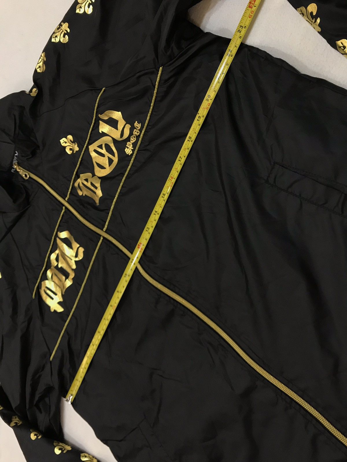 Playboy × Vintage PLAYBOY SPORT GOLD SPELLOUT SIDE TAPE WOMDBREAKER SWEATER Size US L / EU 52-54 / 3 - 5 Thumbnail