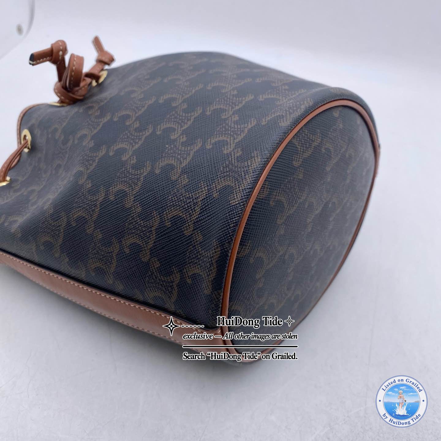 Celine CELINE Triomphe Canvas Bucket Bag Brown Size ONE SIZE - 14 Thumbnail