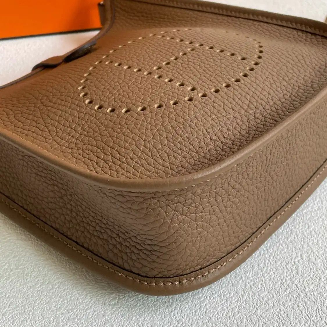 Hermes Hermes Evelyne TPM Marron Clemence cowhide leather cutout Evelyne shoulder bag s Size ONE SIZE - 4 Thumbnail