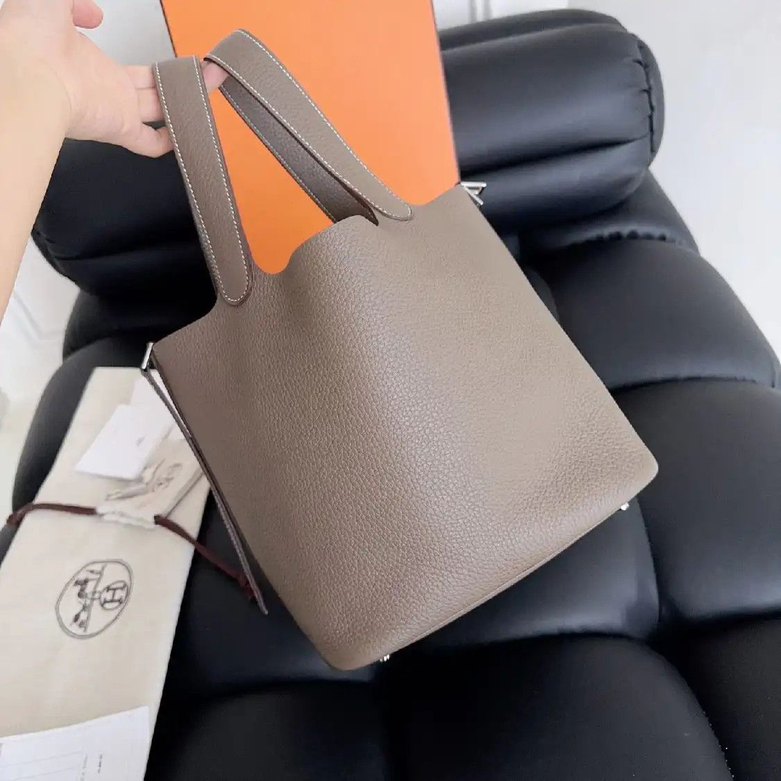 Hermes Hermes Picotin Lock 22 Etoupe Clemence cowhide leather picotin handbag silver ha Size ONE SIZE - 3 Thumbnail