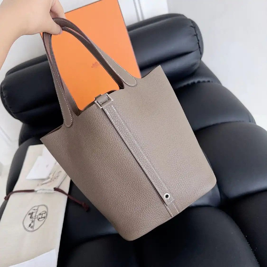 Hermes Hermes Picotin Lock 22 Etoupe Clemence cowhide leather picotin handbag silver ha Size ONE SIZE - 4 Thumbnail