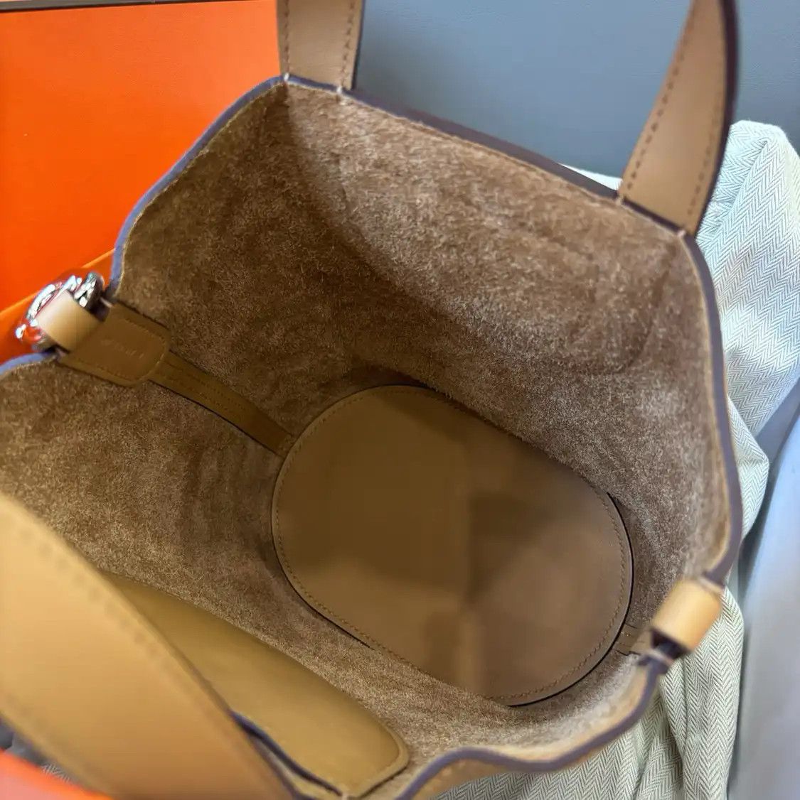 Hermes Hermes In-The-Loop 18 Cookie Clemence cowhide leather Roulis handbag gold hardwa Size ONE SIZE - 8 Thumbnail