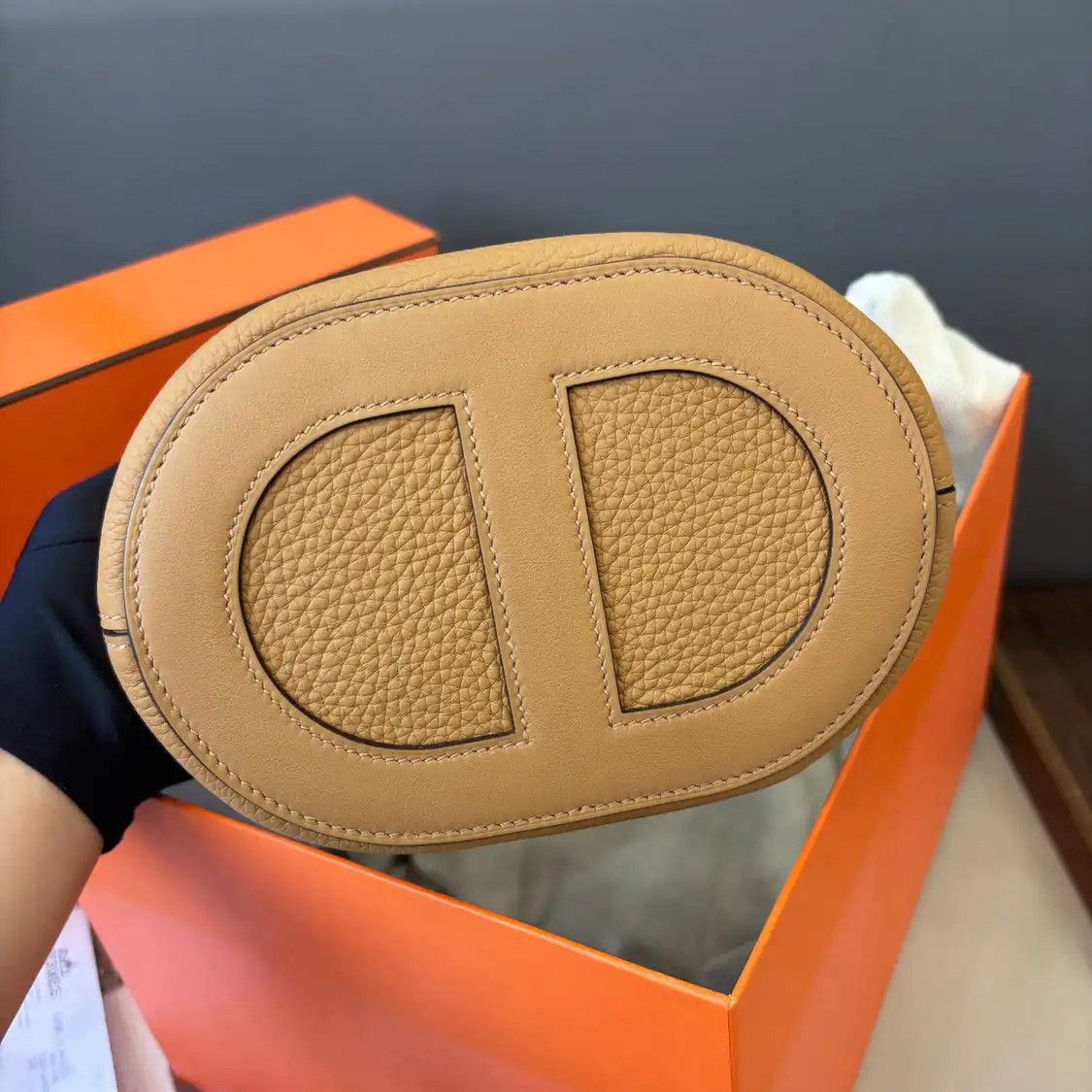 Hermes Hermes In-The-Loop 18 Cookie Clemence cowhide leather Roulis handbag gold hardwa Size ONE SIZE - 6 Thumbnail