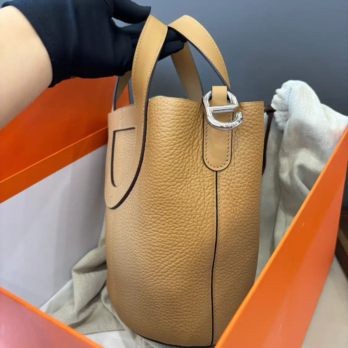 Hermes Hermes In-The-Loop 18 Cookie Clemence cowhide leather Roulis handbag gold hardwa Size ONE SIZE - 5 Thumbnail