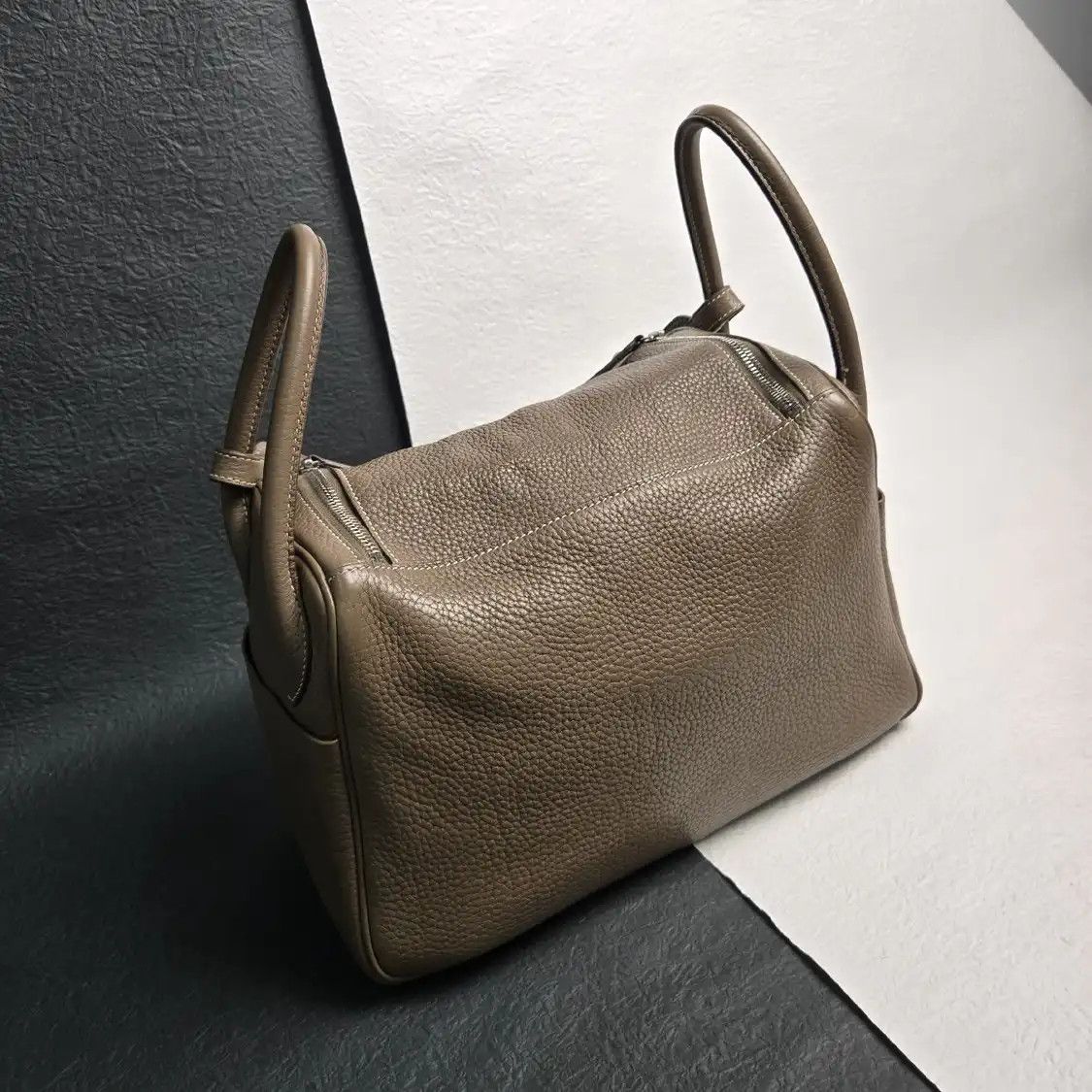 Hermes Hermes Lindy 30 Etoupe Clemence cowhide leather Lindy bag shoulder bag silver ha Size ONE SIZE - 6 Thumbnail