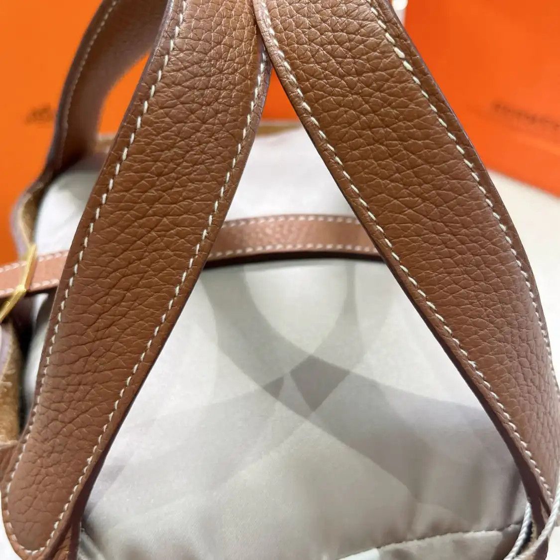 Hermes Hermes Picotin Lock 18 Gold Brown Clemence cowhide leather picotin handbag gold Size ONE SIZE - 8 Thumbnail