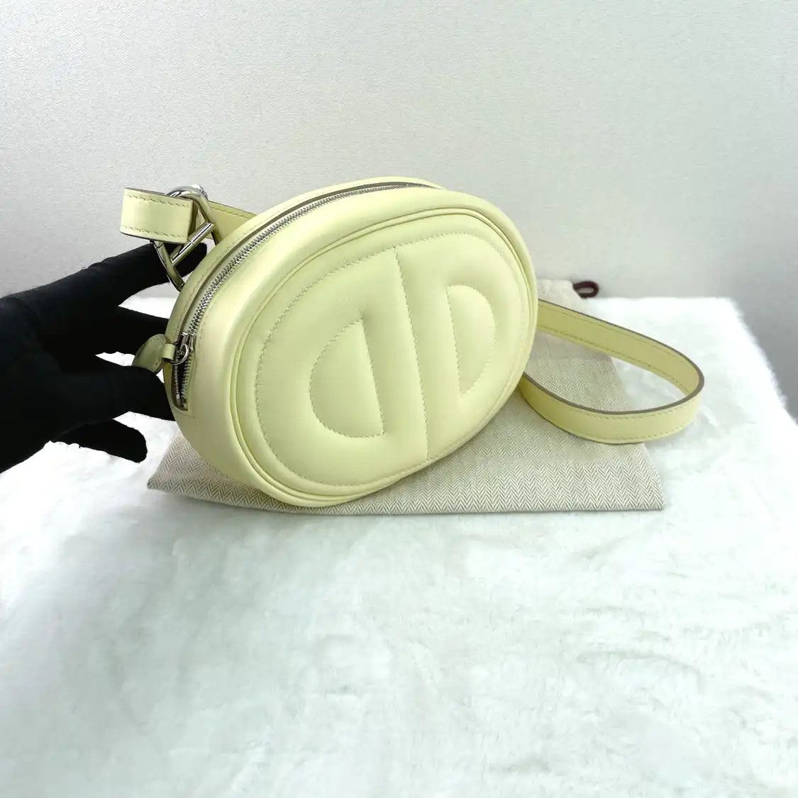 Hermes Hermes In-The-Loop yellow Swift cowhide leather embossed Roulis crossbody bag si Size ONE SIZE - 9 Thumbnail
