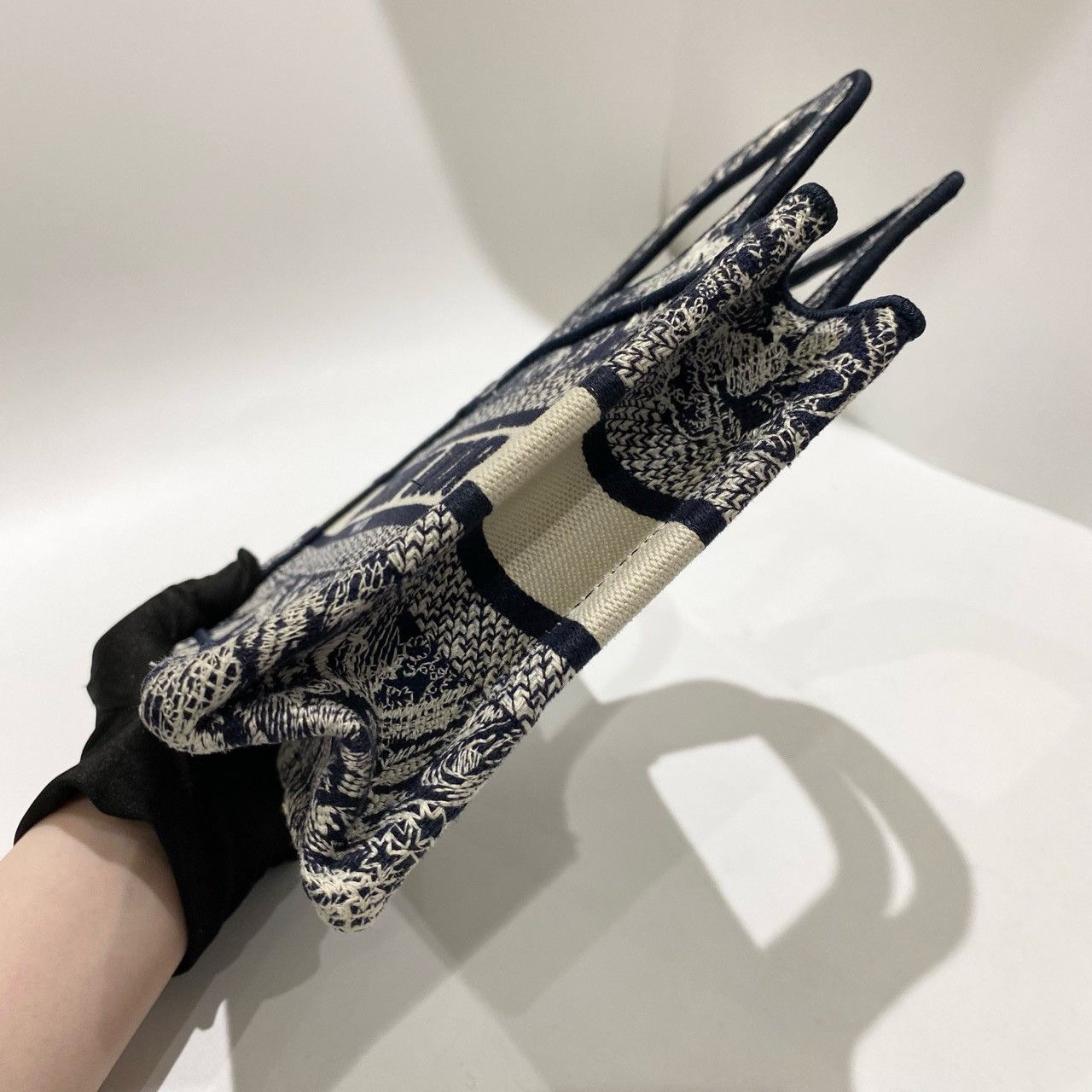 Dior Dior Embroidered Book Tote Mini Size Size ONE SIZE - 3 Thumbnail