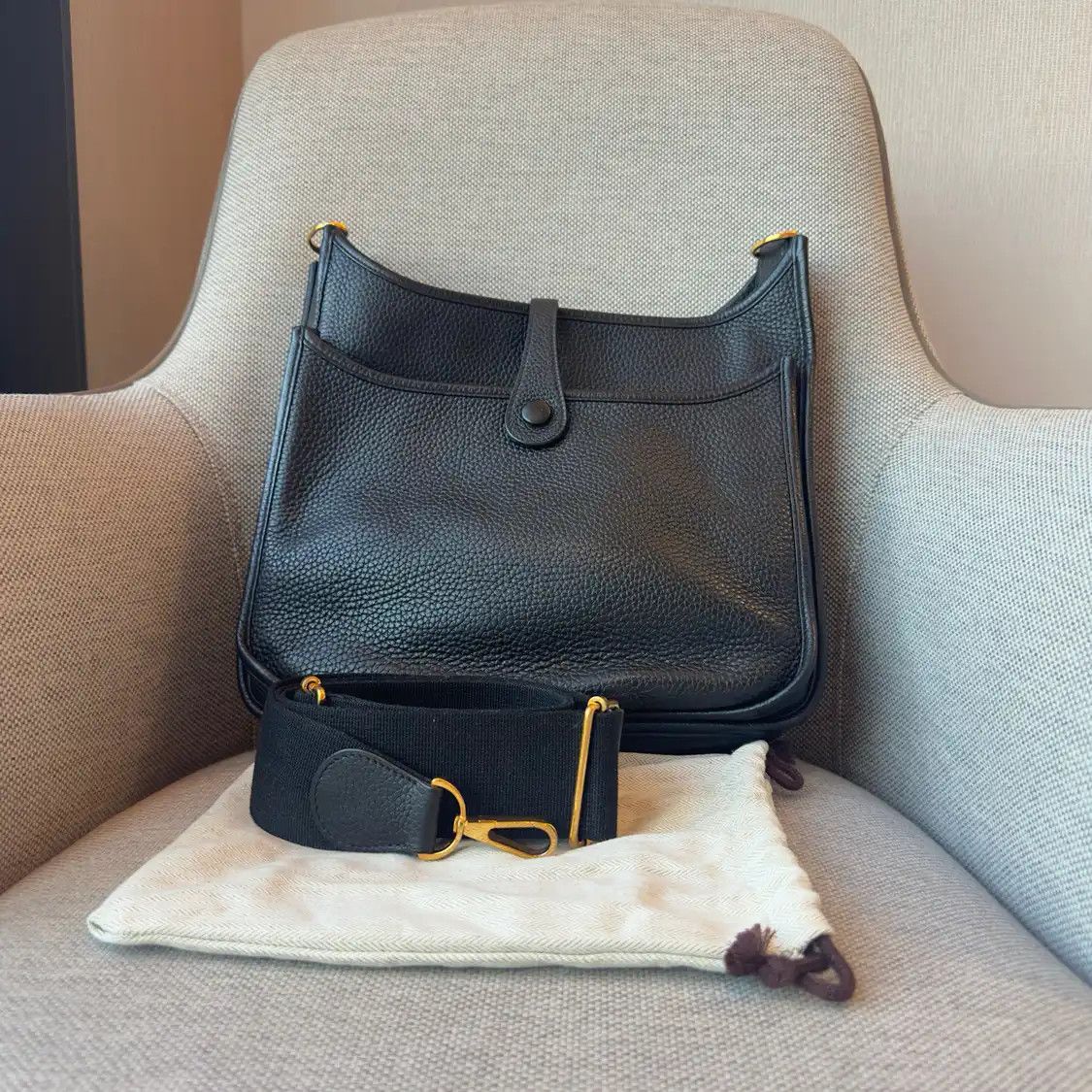 Hermes Hermes Evelyne PM Midnight Blue Clemence cowhide leather cutout Evelyne shoulder Size ONE SIZE - 4 Thumbnail