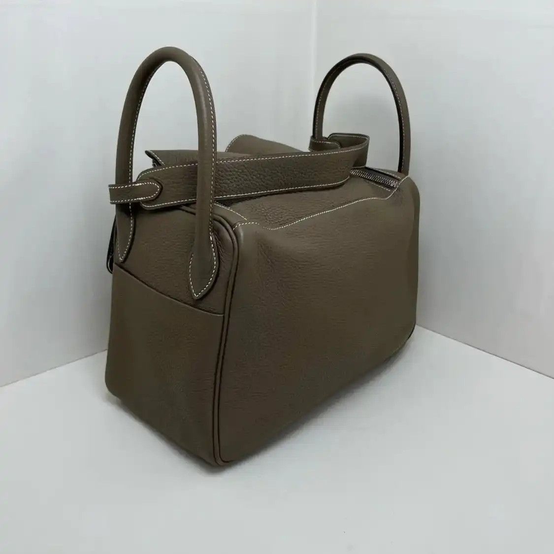 Hermes Hermes Lindy 30 Etoupe Clemence cowhide leather Lindy bag handbag silver hardwar Size ONE SIZE - 5 Thumbnail