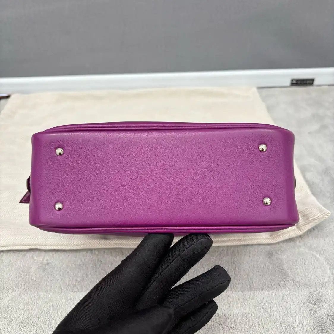 Hermes Hermes Plume Small rose purple sheepskin handbag silver hardware Size ONE SIZE - 5 Thumbnail