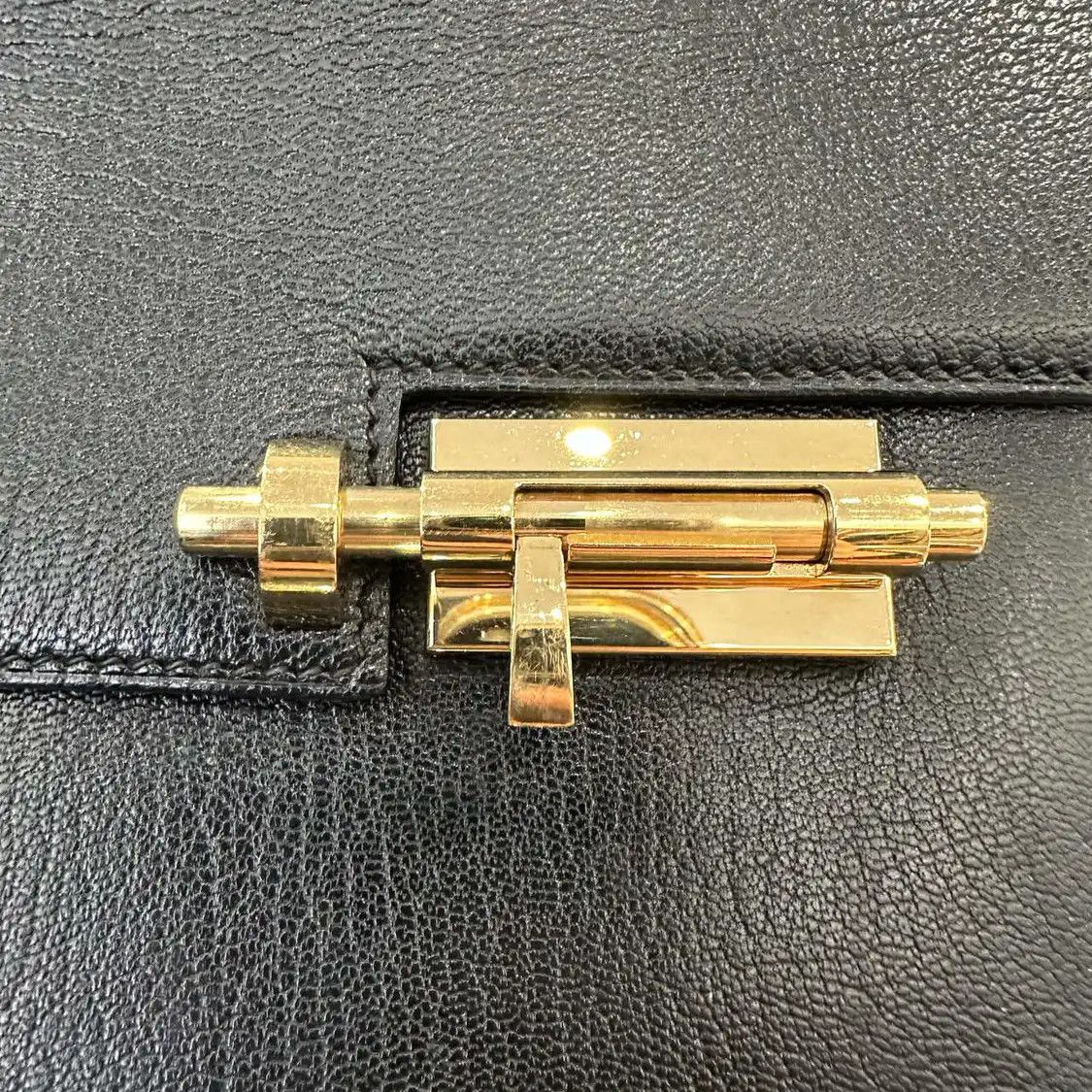 Hermes Hermes Verrou 17 black Chèvre Mysore goatskin bolt bag Verrou crossbody bag gold Size ONE SIZE - 5 Thumbnail