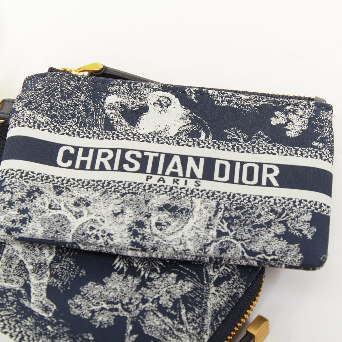Dior CHRISTIAN DIOR 2021 DiorTravel navy blue white Toile de Jouy technical neck pouch bag Size ONE SIZE - 6 Thumbnail