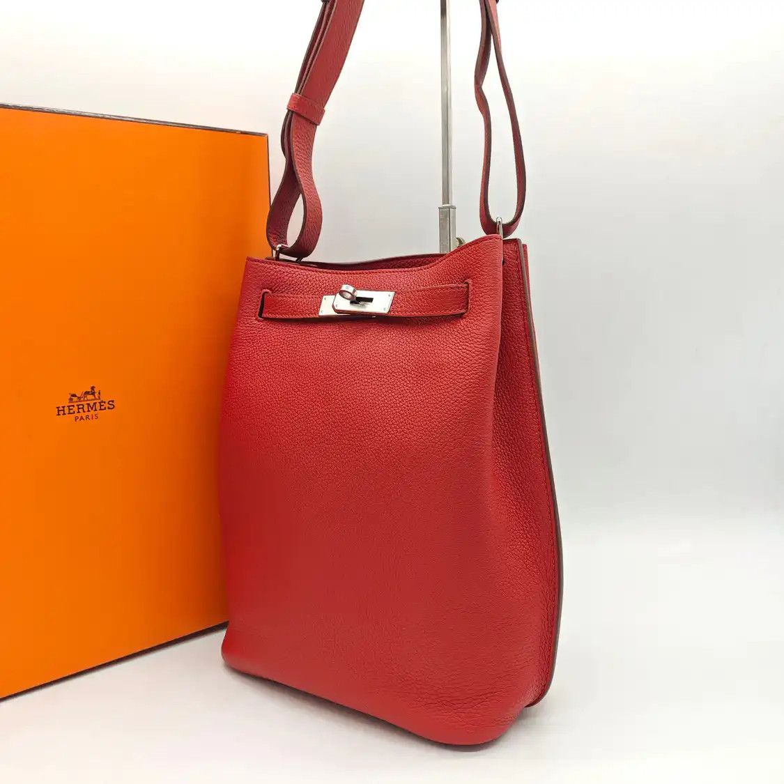Hermes Hermes So Kelly red cowhide leather crossbody bag silver hardware Size ONE SIZE - 3 Thumbnail