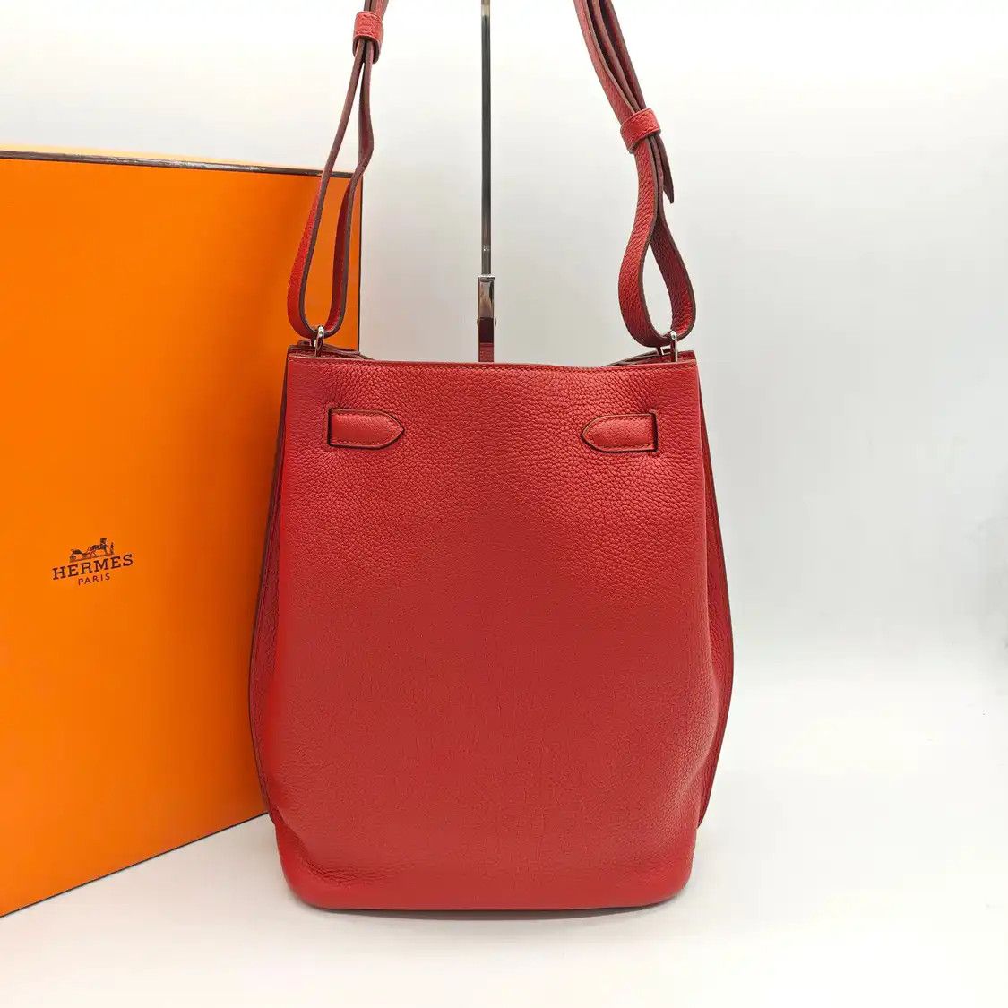 Hermes Hermes So Kelly red cowhide leather crossbody bag silver hardware Size ONE SIZE - 2 Thumbnail