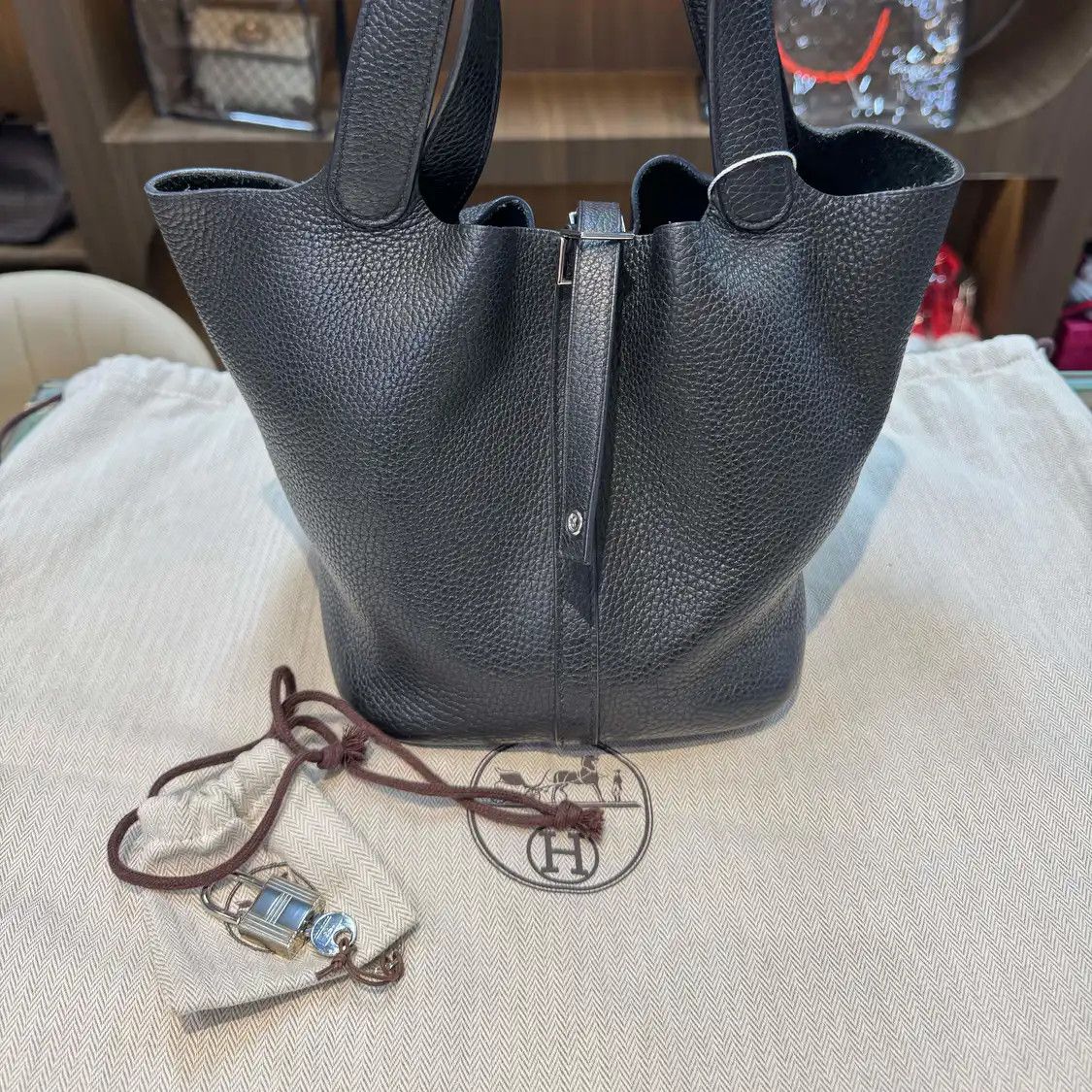 Hermes Hermes Picotin Lock 22 black Clemence cowhide leather picotin handbag black hard Size ONE SIZE - 7 Thumbnail