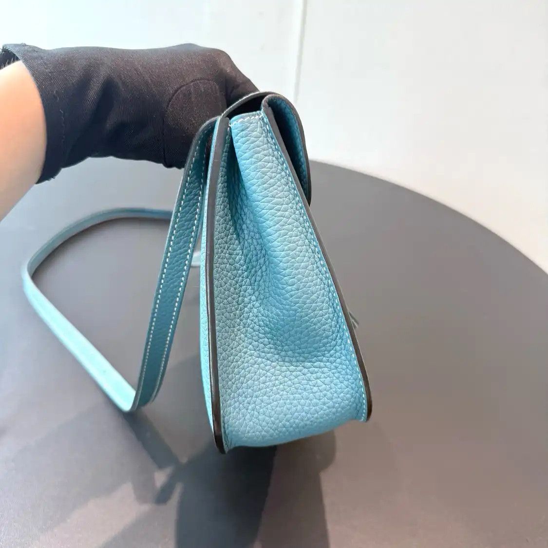Hermes Hermes Halzan 25 denim blue cowhide leather shoulder bag silver hardware B Size ONE SIZE - 4 Thumbnail