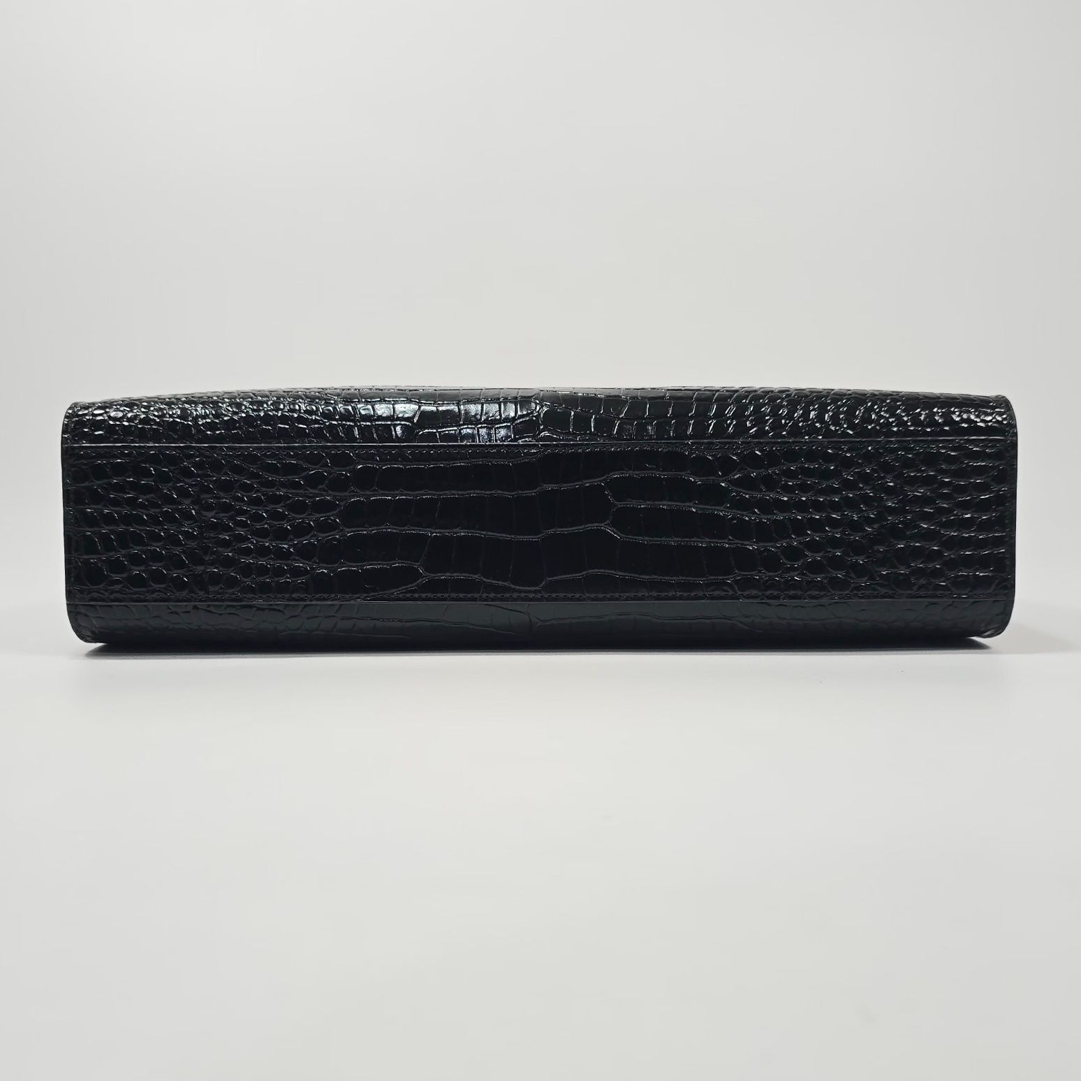 Yves Saint Laurent Manhattan Crocodile Embossed Shiny Leather Shoulder Bag Size ONE SIZE - 7 Thumbnail