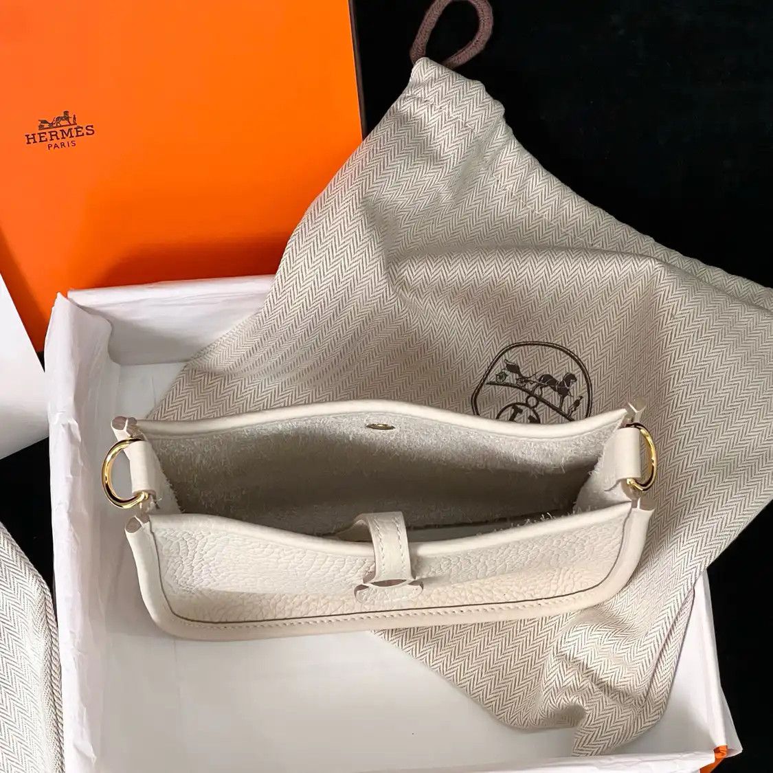 Hermes Hermes Evelyne 16 Craie Clemence cowhide leather Evelyne crossbody bag gold hard Size ONE SIZE - 6 Thumbnail