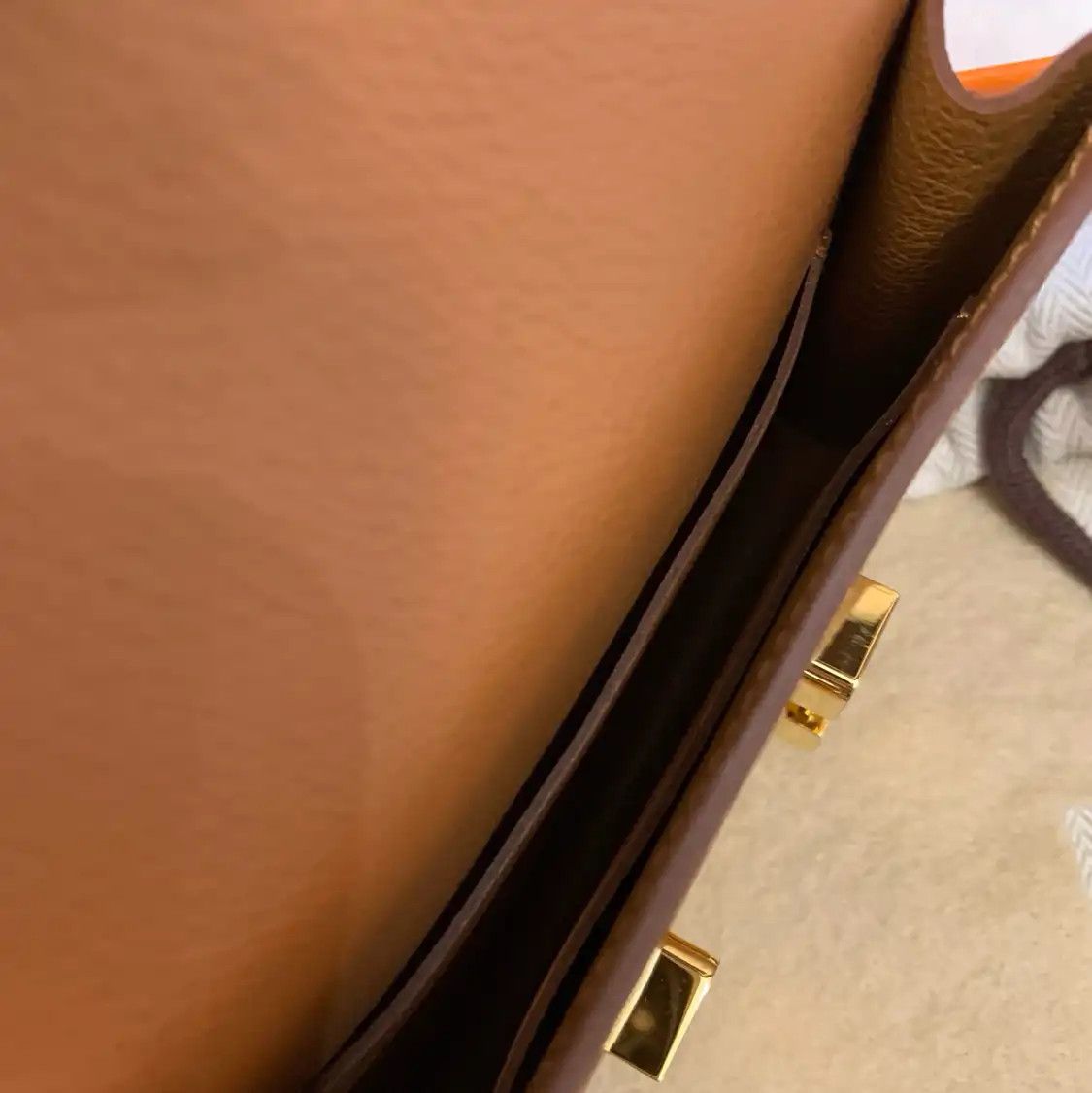 Hermes Hermes Constance Slim Gold Brown Evercolor cowhide leather Constance bag shoulde Size ONE SIZE - 8 Thumbnail