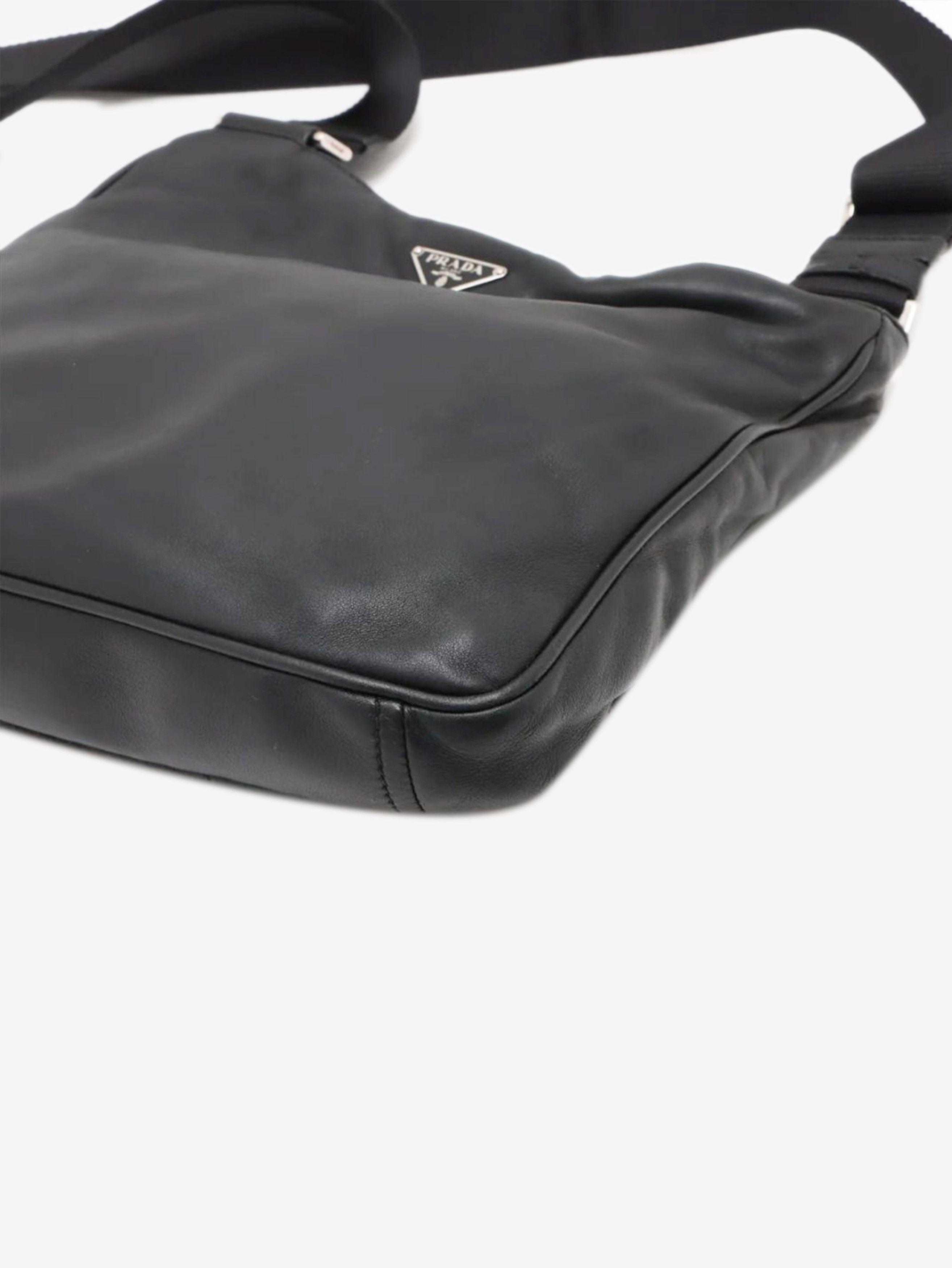 Prada Black leather shoulder bag Size ONE SIZE - 3 Thumbnail