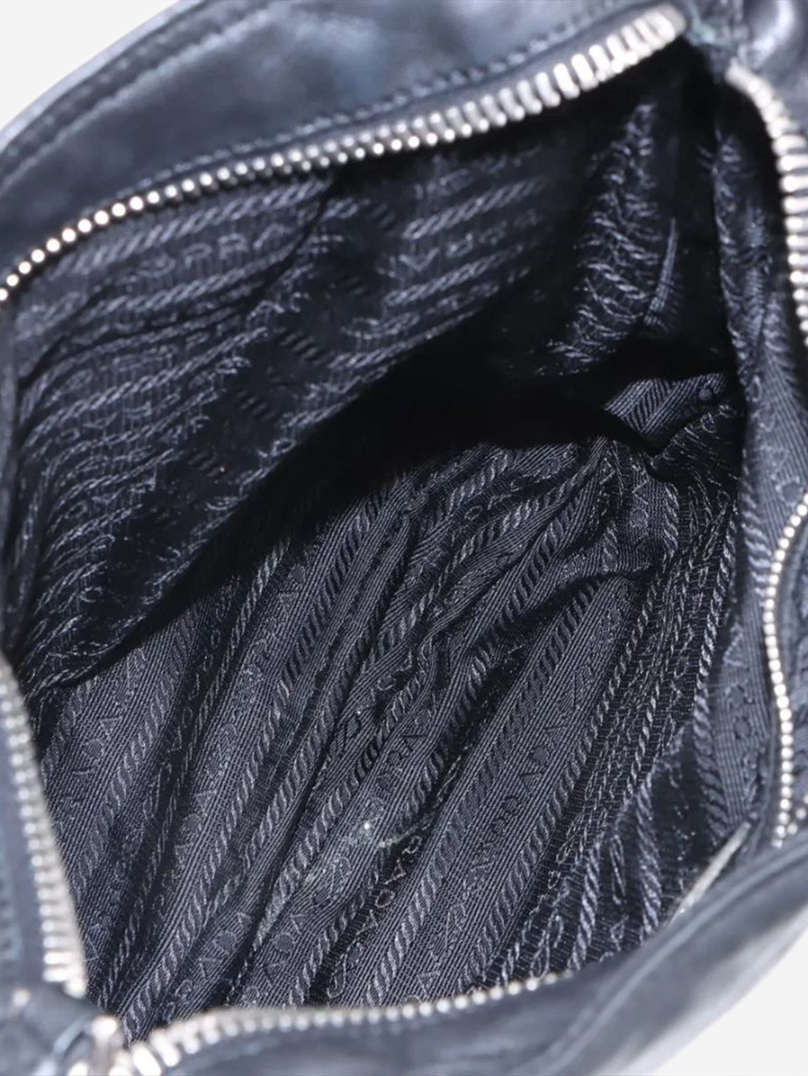Prada Black leather shoulder bag Size ONE SIZE - 6 Thumbnail